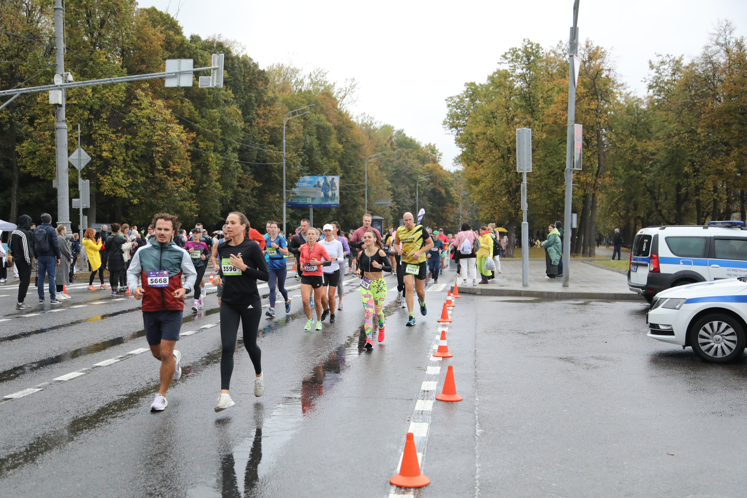Полумарафон Моя столица, 1 октября 2023 г. Фотограф Сергей Ловкий