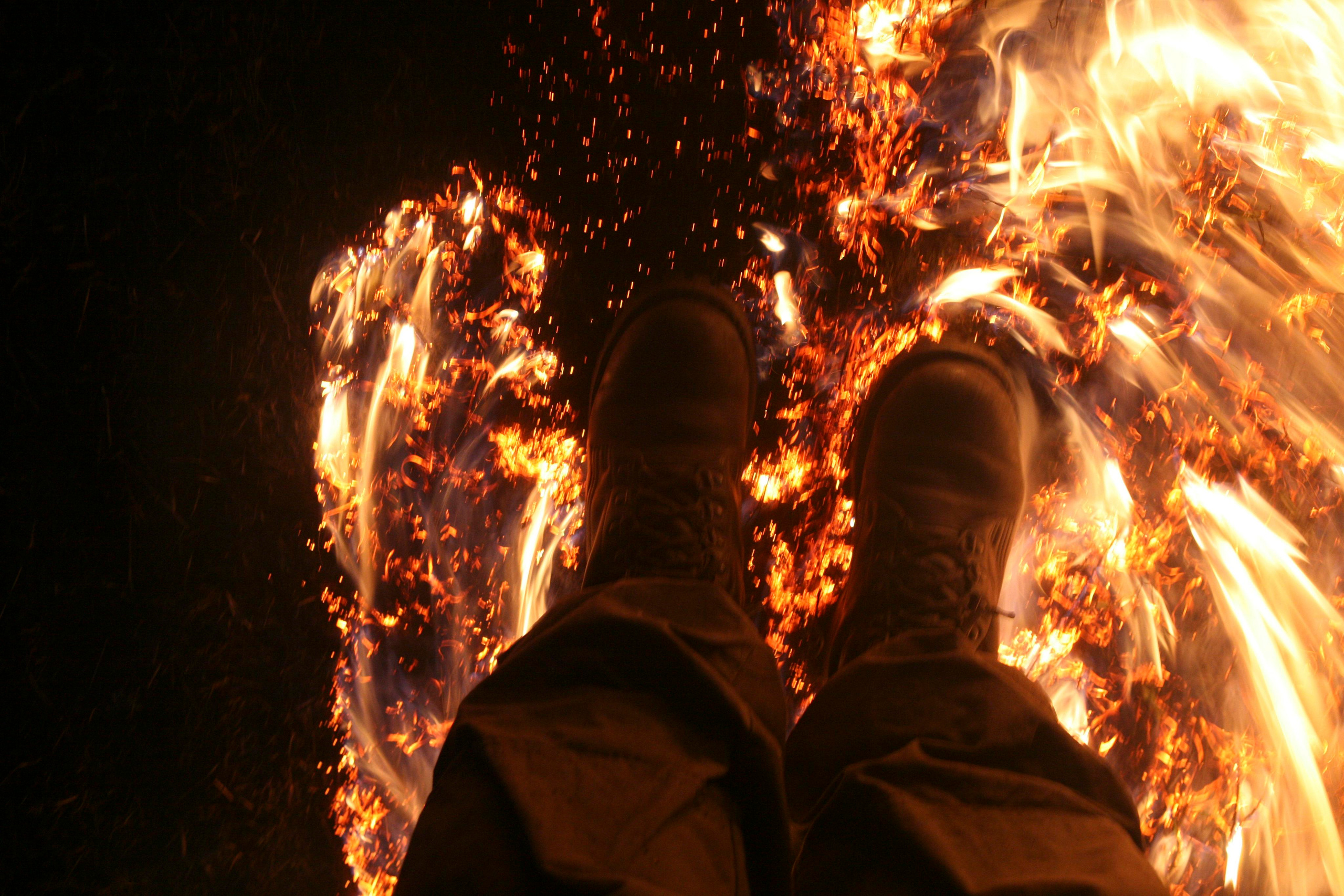 Травяные пожары. Фотограф Анна Барне