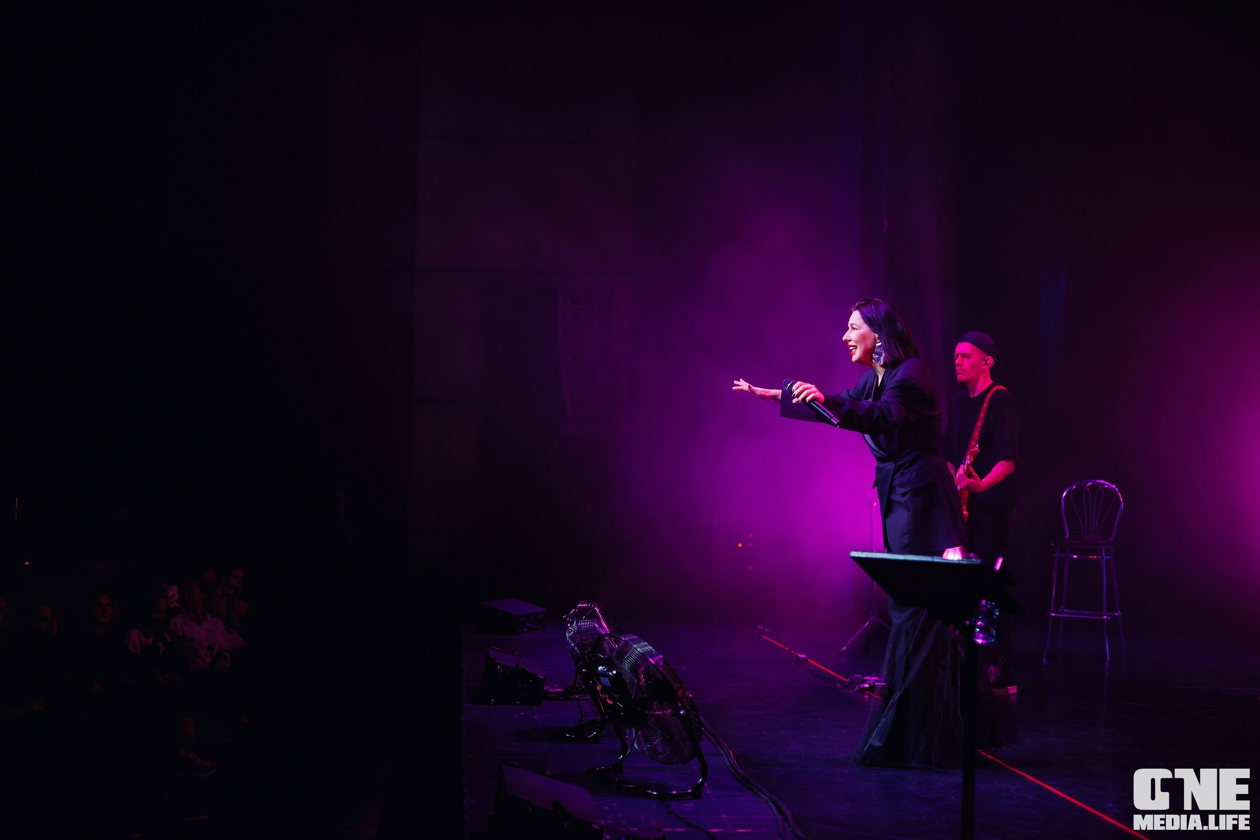 Фоторепортаж с концерта Ёлки. One Media Life: фоторепортажи, фотоотчеты с мероприятий и заведений