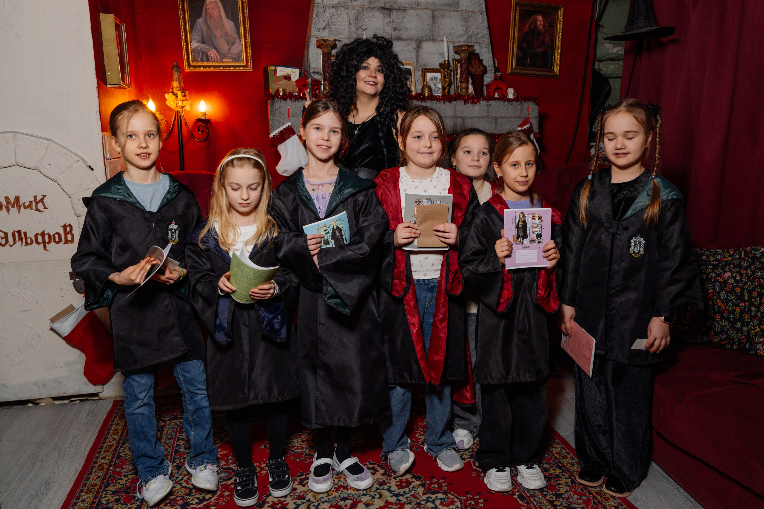 фотосессия участников квиза в доме Гарри Поттера