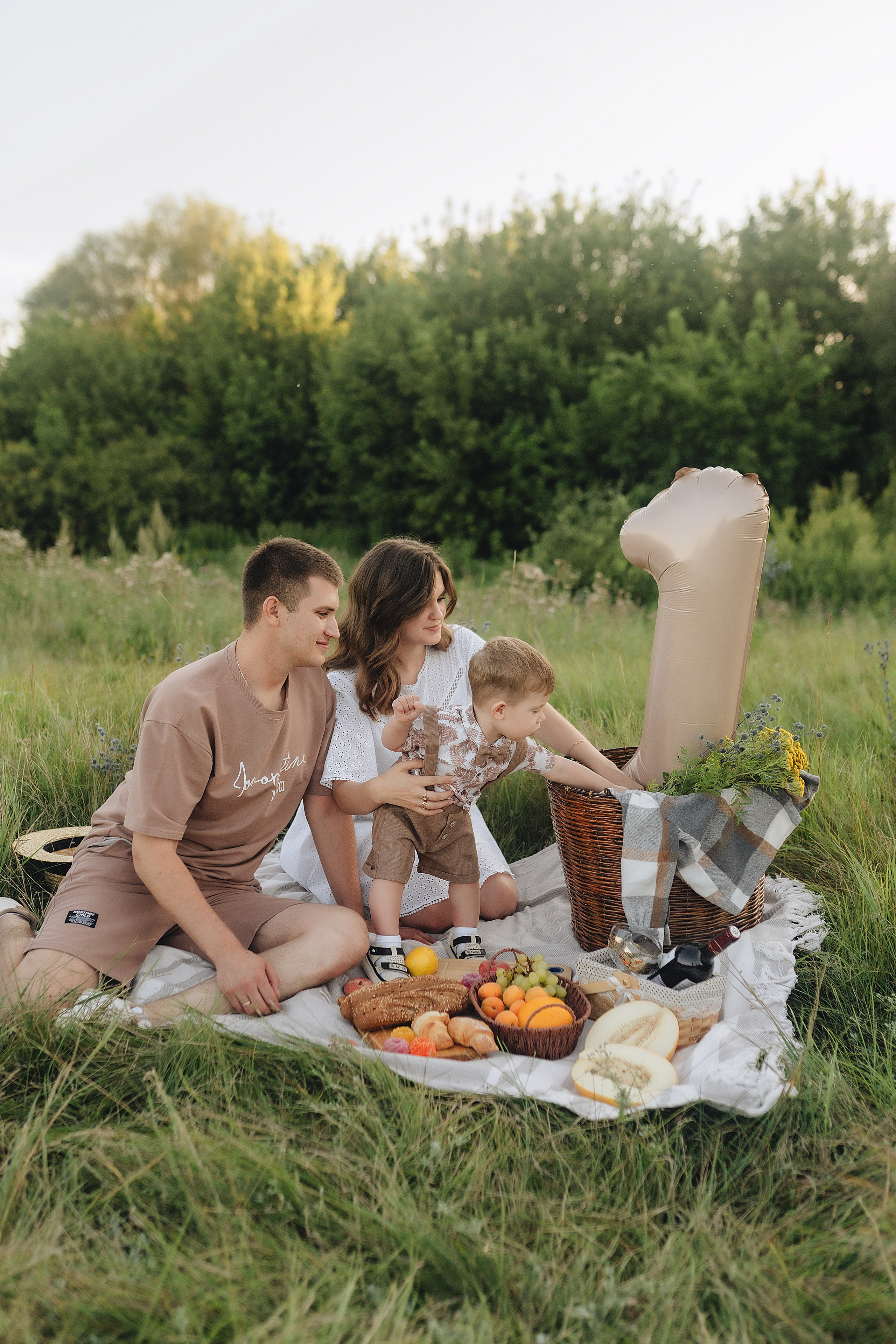 Светлана, Сергей и Женя | Семейная съемка на закате. Фотограф Карина Шмулёва. Воронеж и область