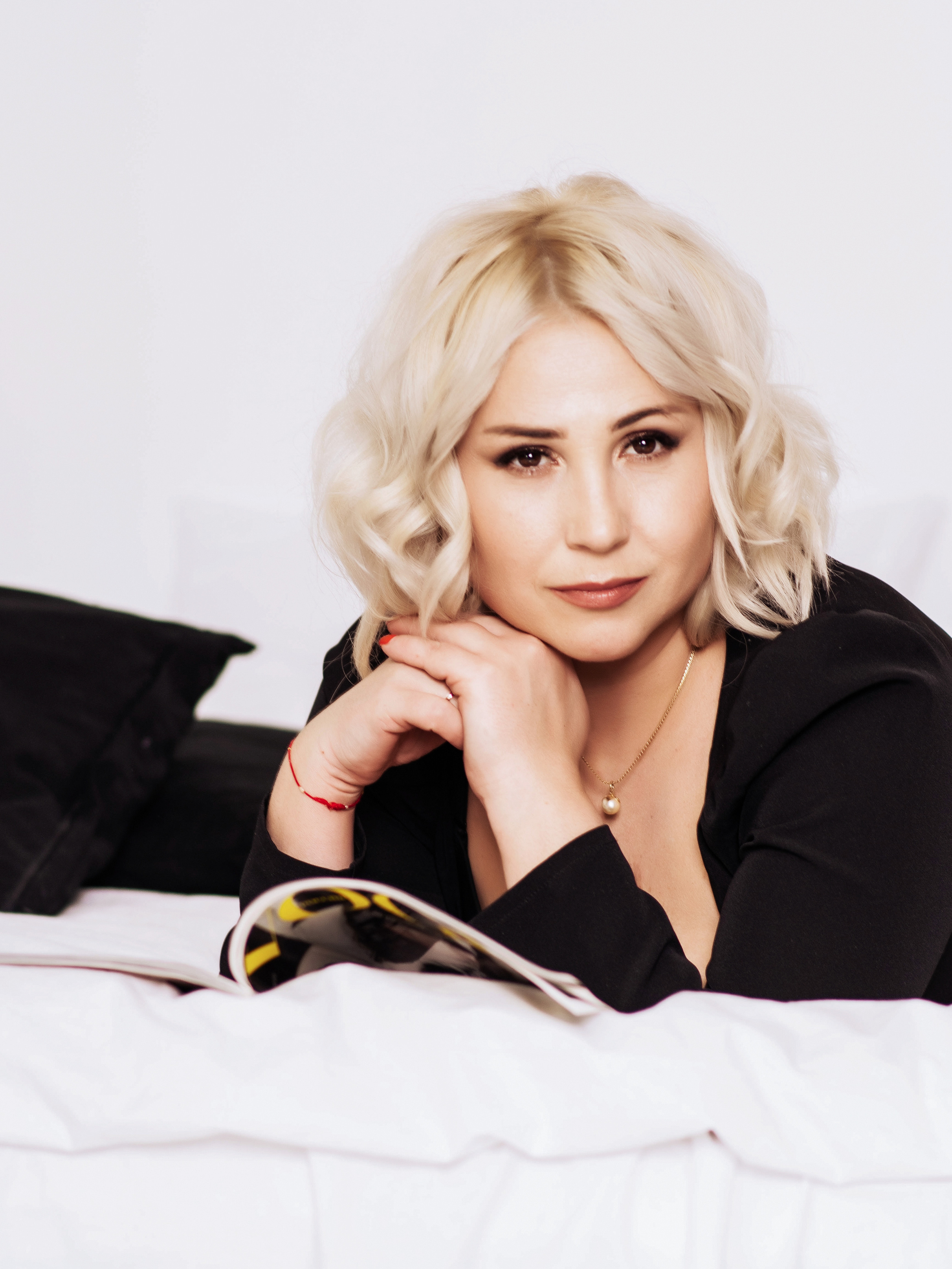 Женский портрет. Фотосессия в студии. Фотограф в Москве, Оксана Ребристая