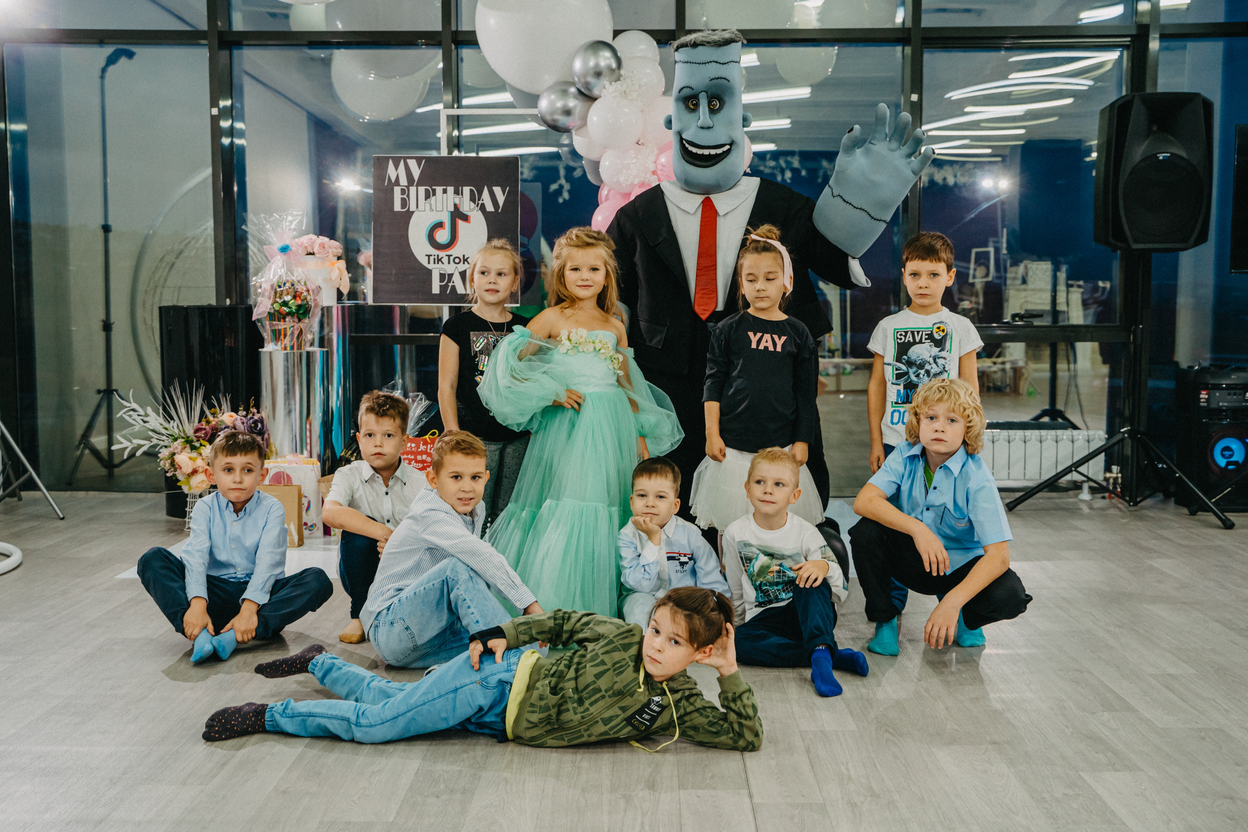 День рождении Ксюши. Выпускные альбомы для детского сада и школы в Красноярске Мария Русяев