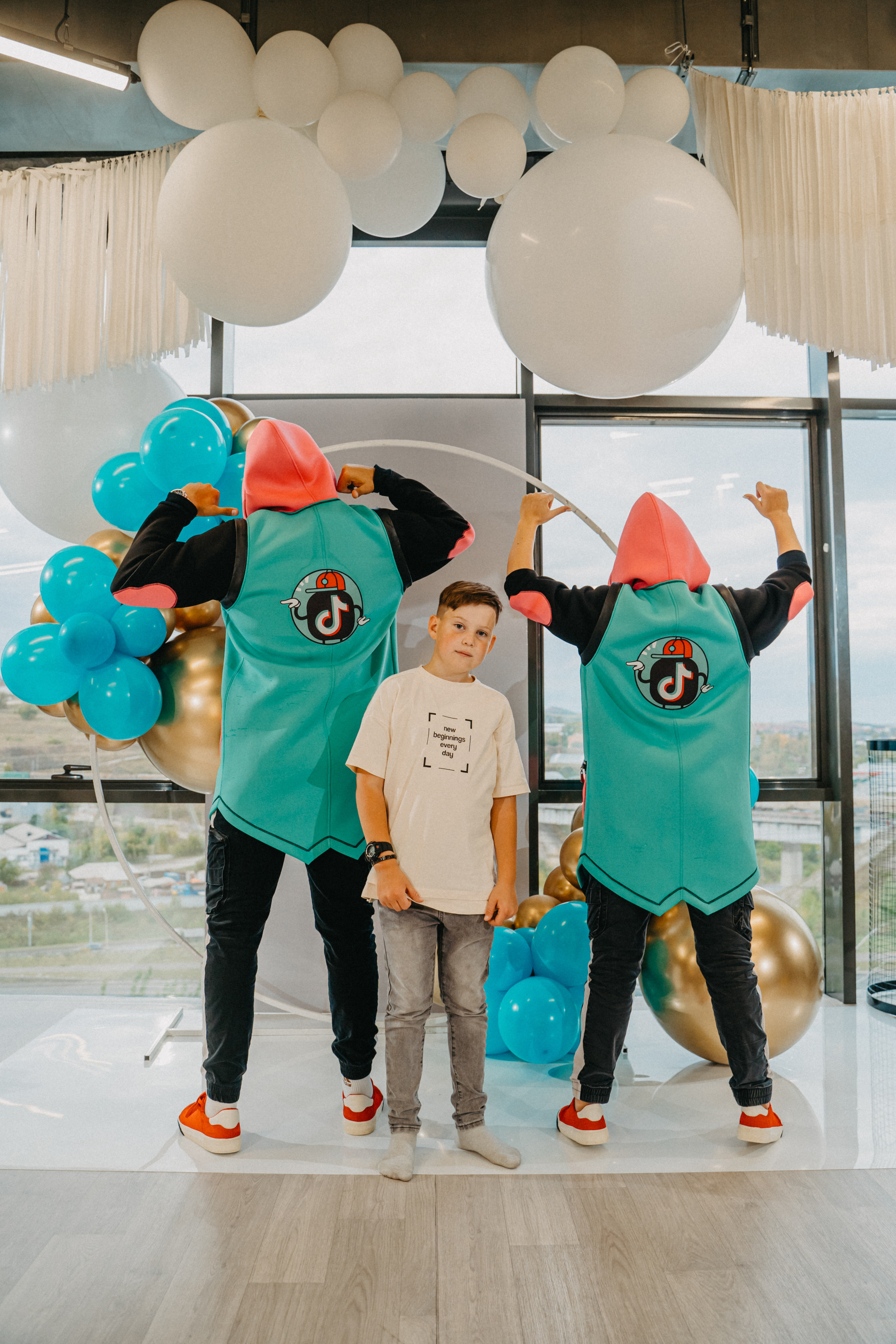 День рождения Артёма в LoftMary. Выпускные альбомы для детского сада и школы в Красноярске Мария Русяев