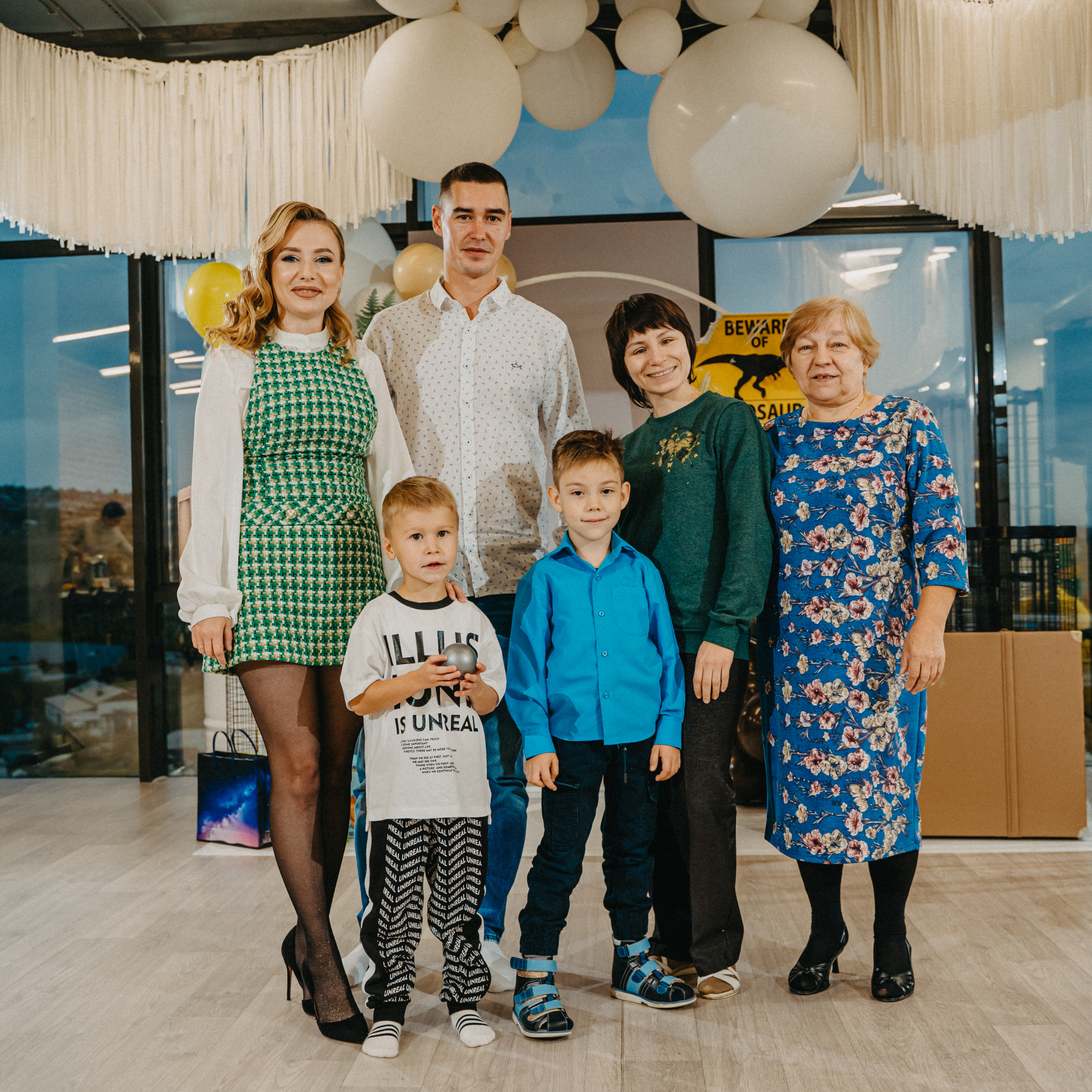 День рождения Максима. Выпускные альбомы для детского сада и школы в Красноярске Мария Русяев