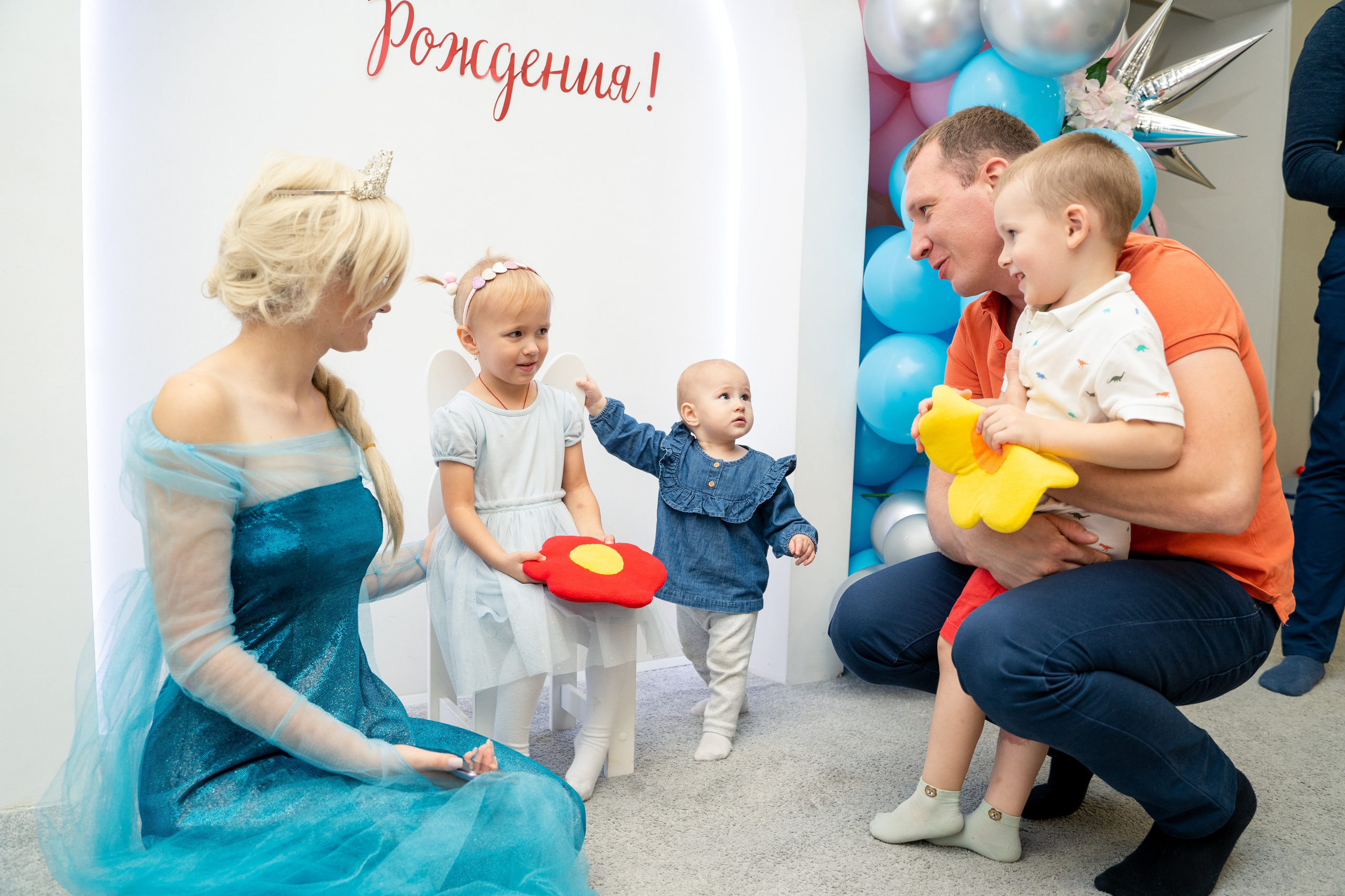 День рождения Софии в MaryLand. Выпускные альбомы для детского сада и школы в Красноярске Мария Русяев