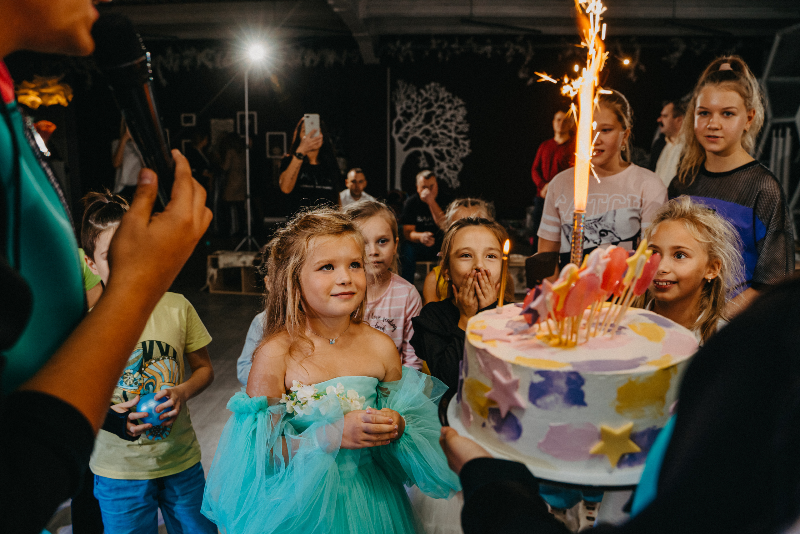 День рождении Ксюши. Выпускные альбомы для детского сада и школы в Красноярске Мария Русяев