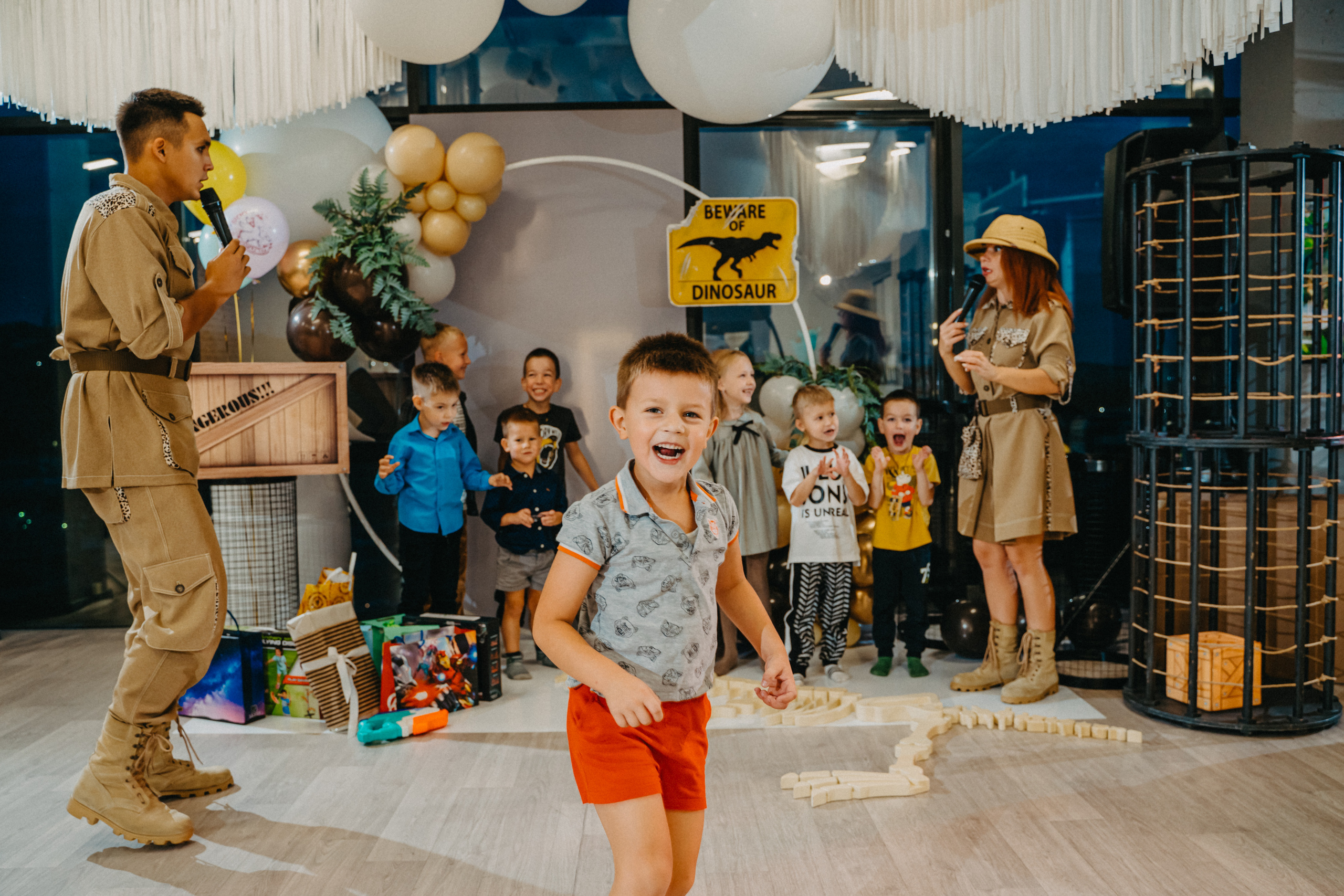 День рождения Максима. Выпускные альбомы для детского сада и школы в Красноярске Мария Русяев