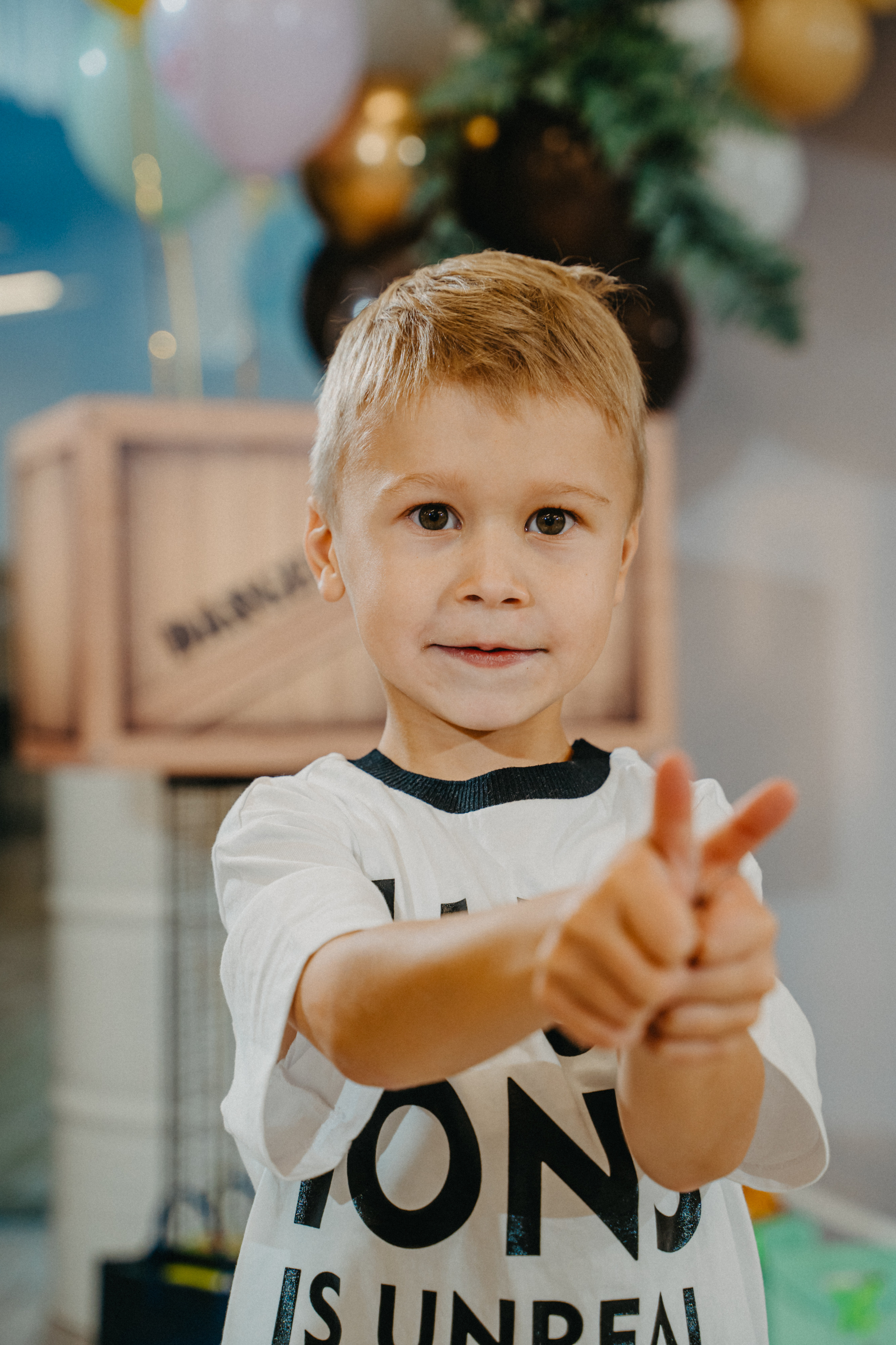 День рождения Максима. Выпускные альбомы для детского сада и школы в Красноярске Мария Русяев