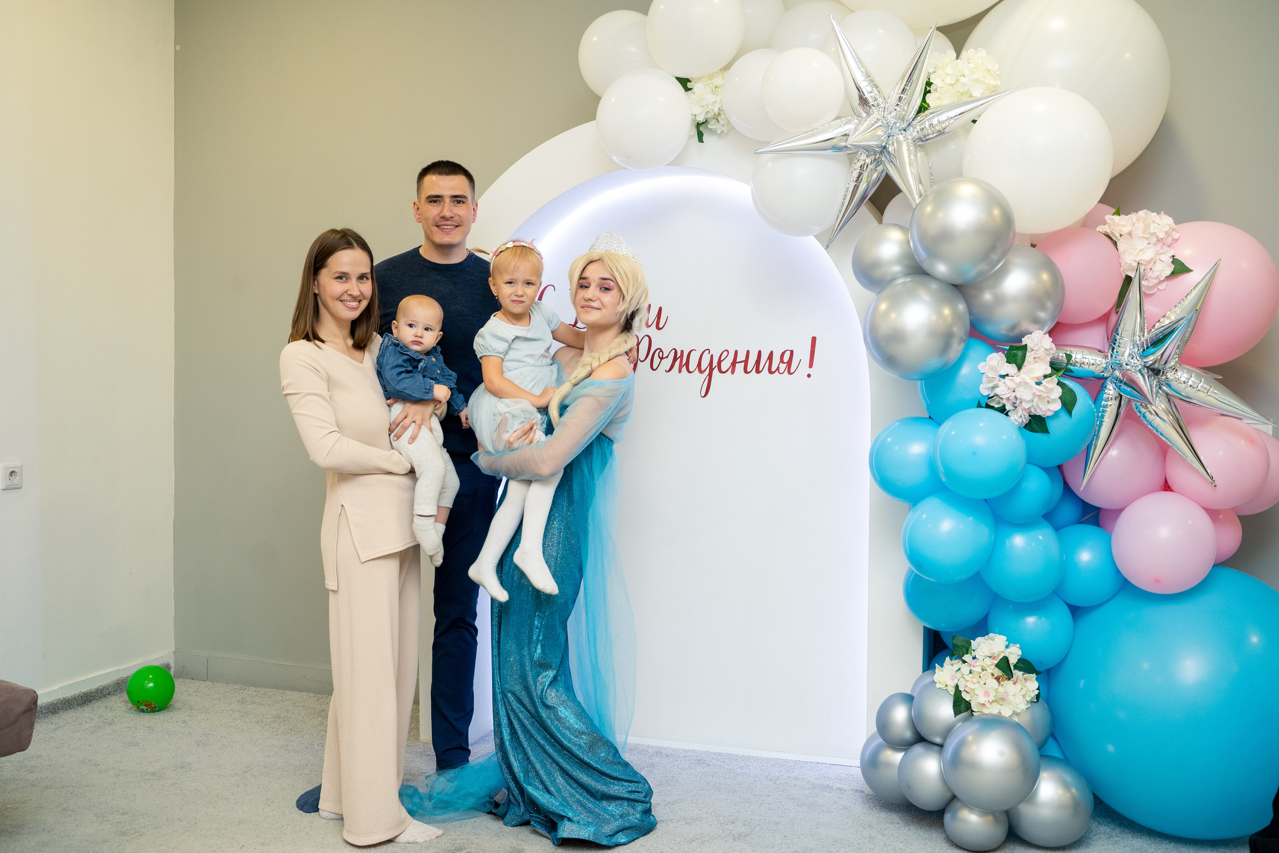 День рождения Софии в MaryLand. Выпускные альбомы для детского сада и школы в Красноярске Мария Русяев