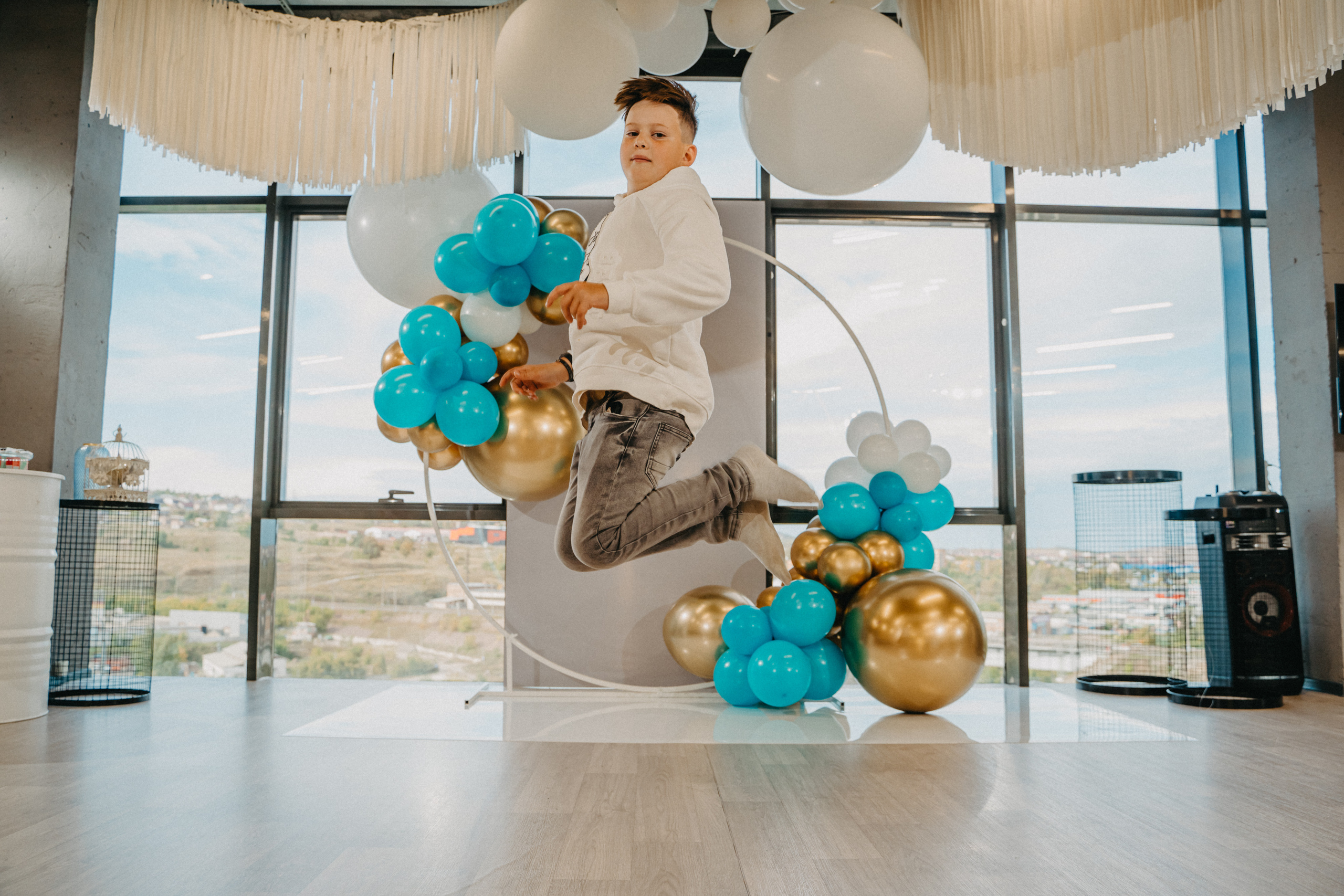 День рождения Артёма в LoftMary. Выпускные альбомы для детского сада и школы в Красноярске Мария Русяев