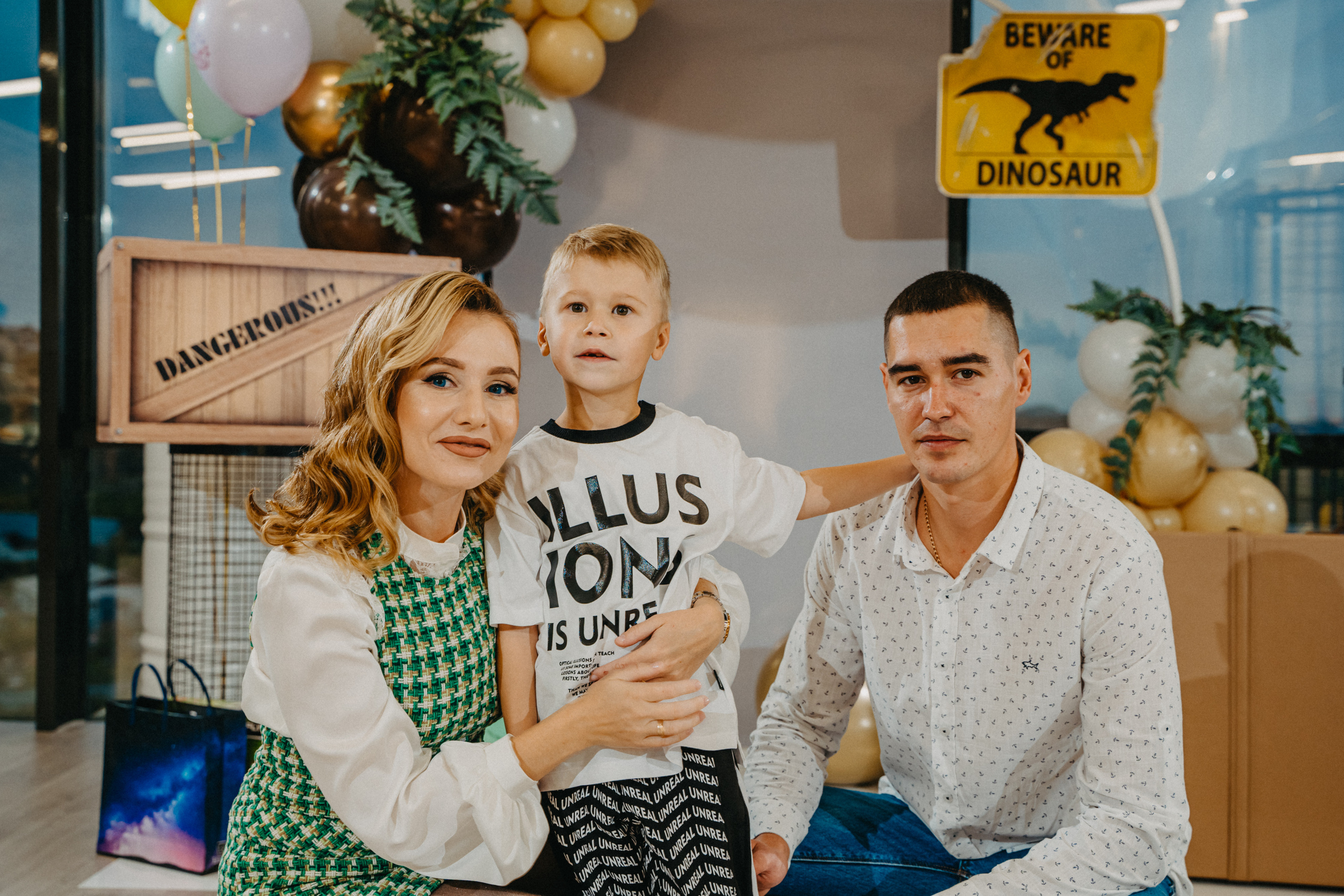 День рождения Максима. Выпускные альбомы для детского сада и школы в Красноярске Мария Русяев