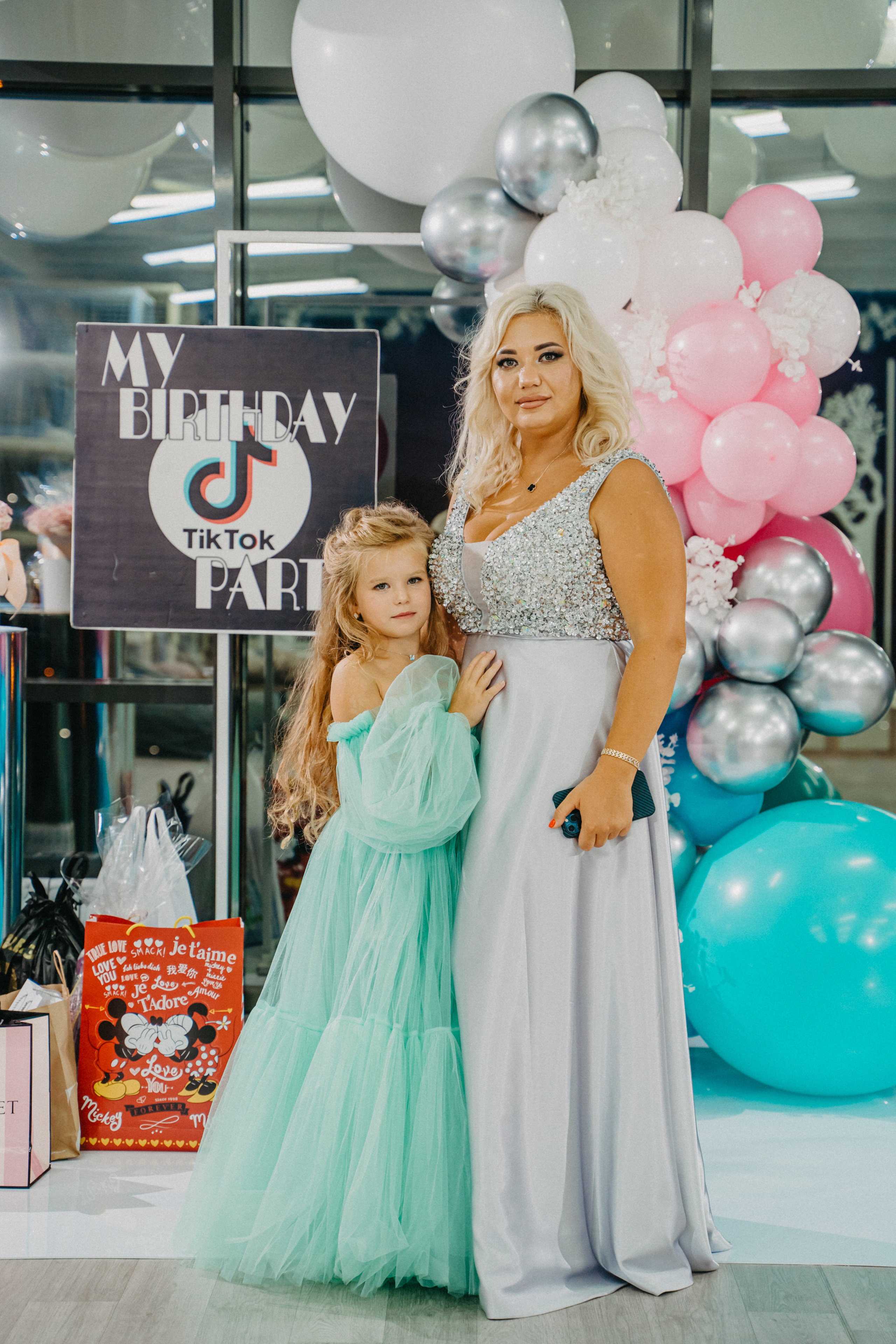 День рождении Ксюши. Выпускные альбомы для детского сада и школы в Красноярске Мария Русяев