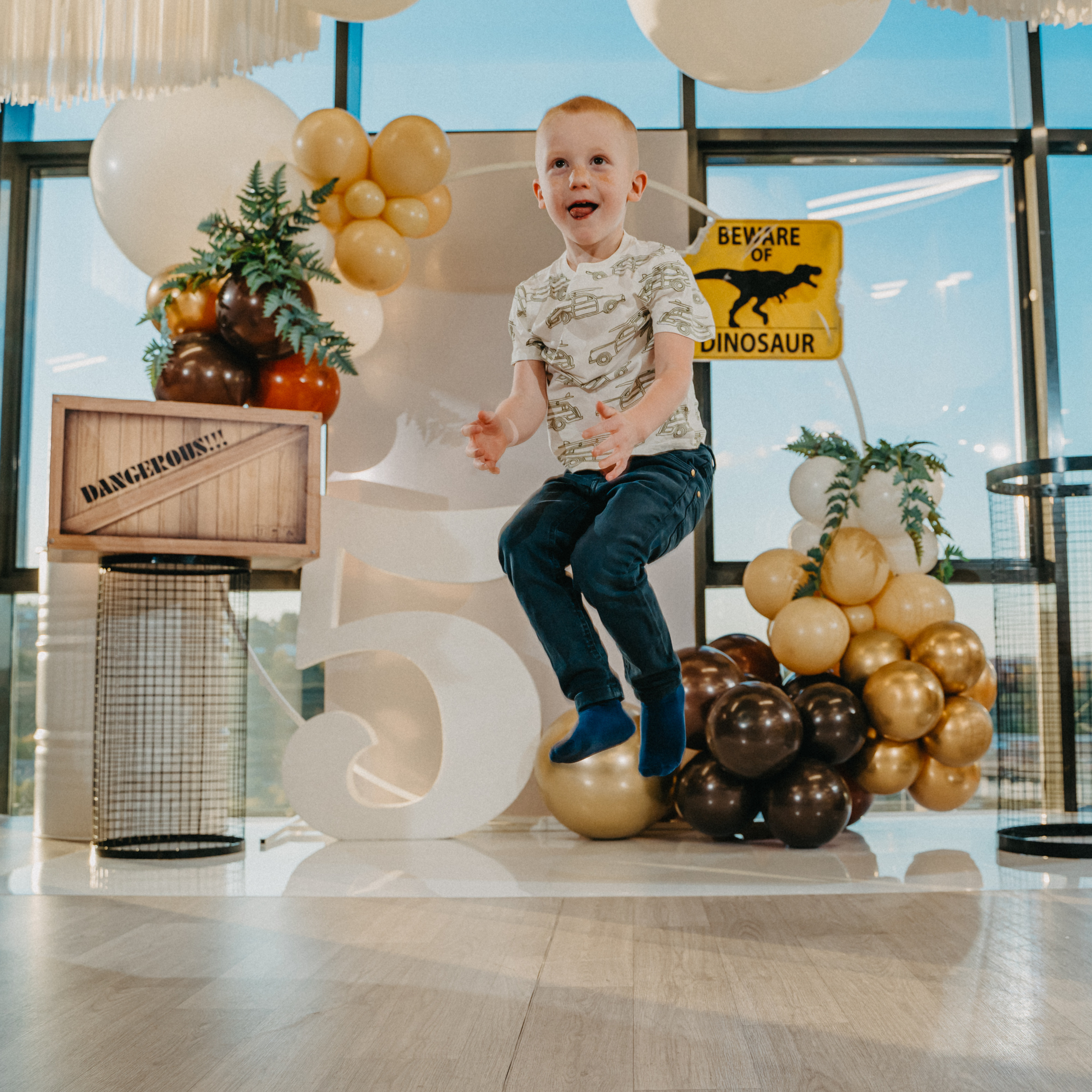 День рождения Тимура. Выпускные альбомы для детского сада и школы в Красноярске Мария Русяев