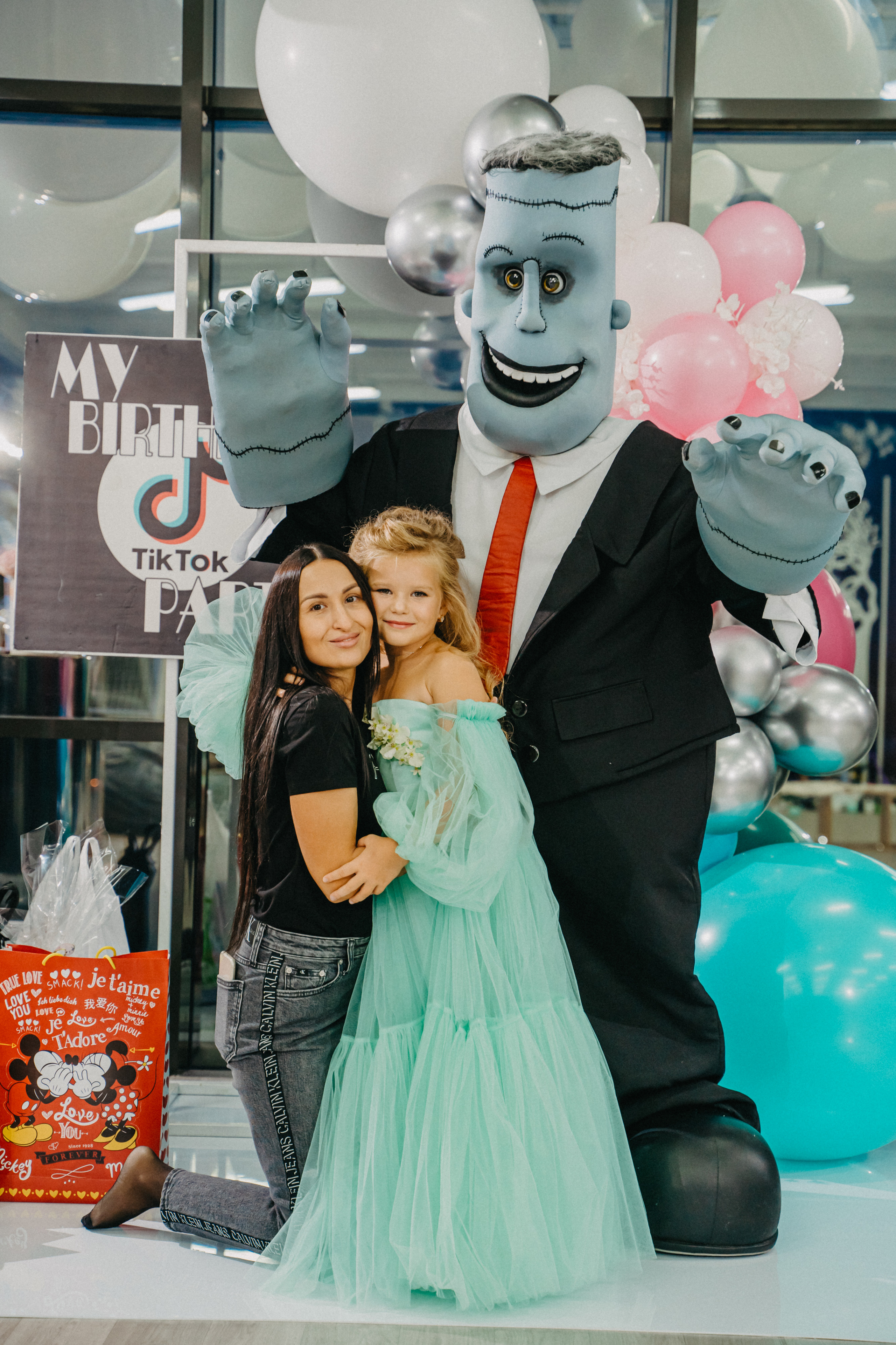 День рождении Ксюши. Выпускные альбомы для детского сада и школы в Красноярске Мария Русяев