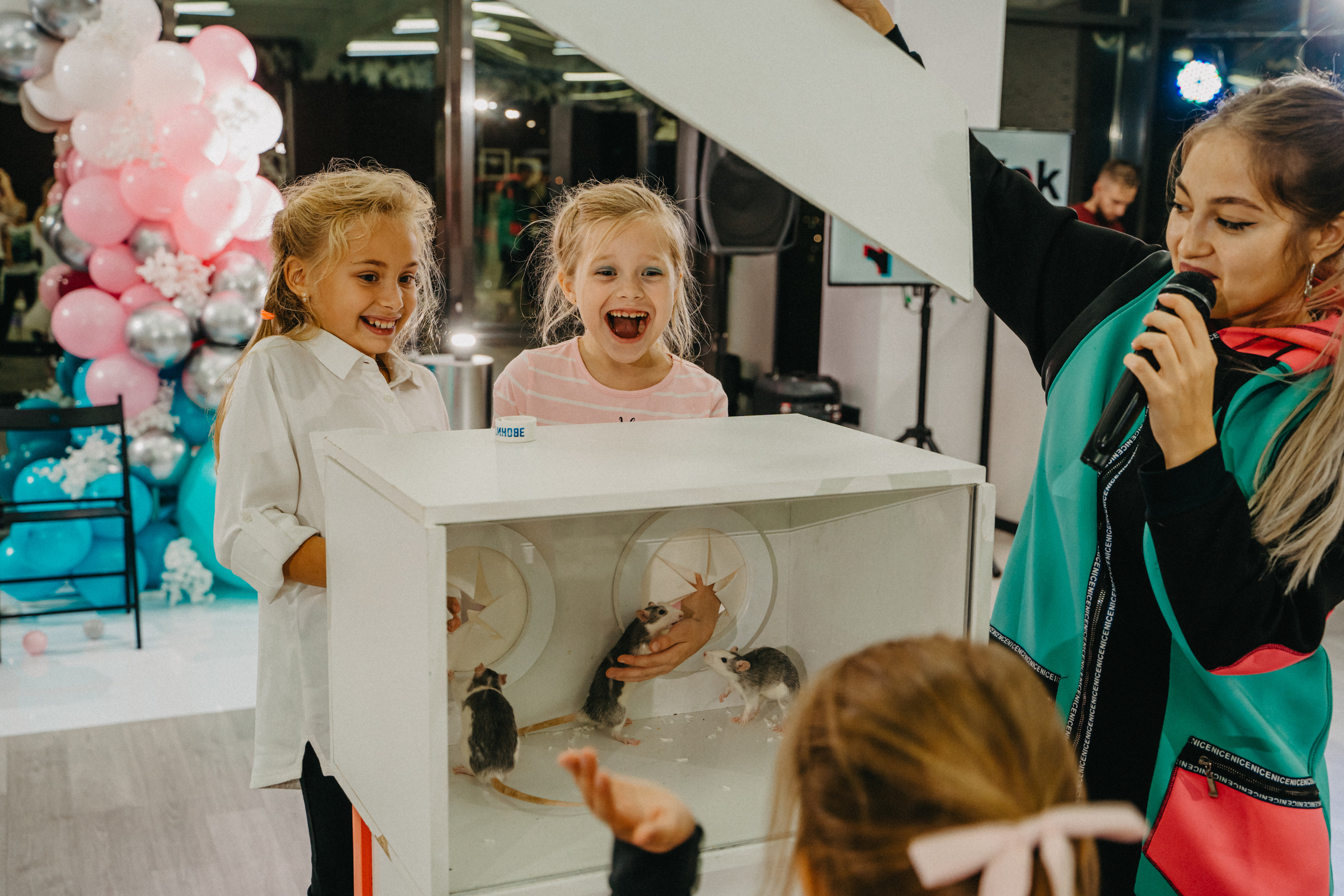 День рождении Ксюши. Выпускные альбомы для детского сада и школы в Красноярске Мария Русяев