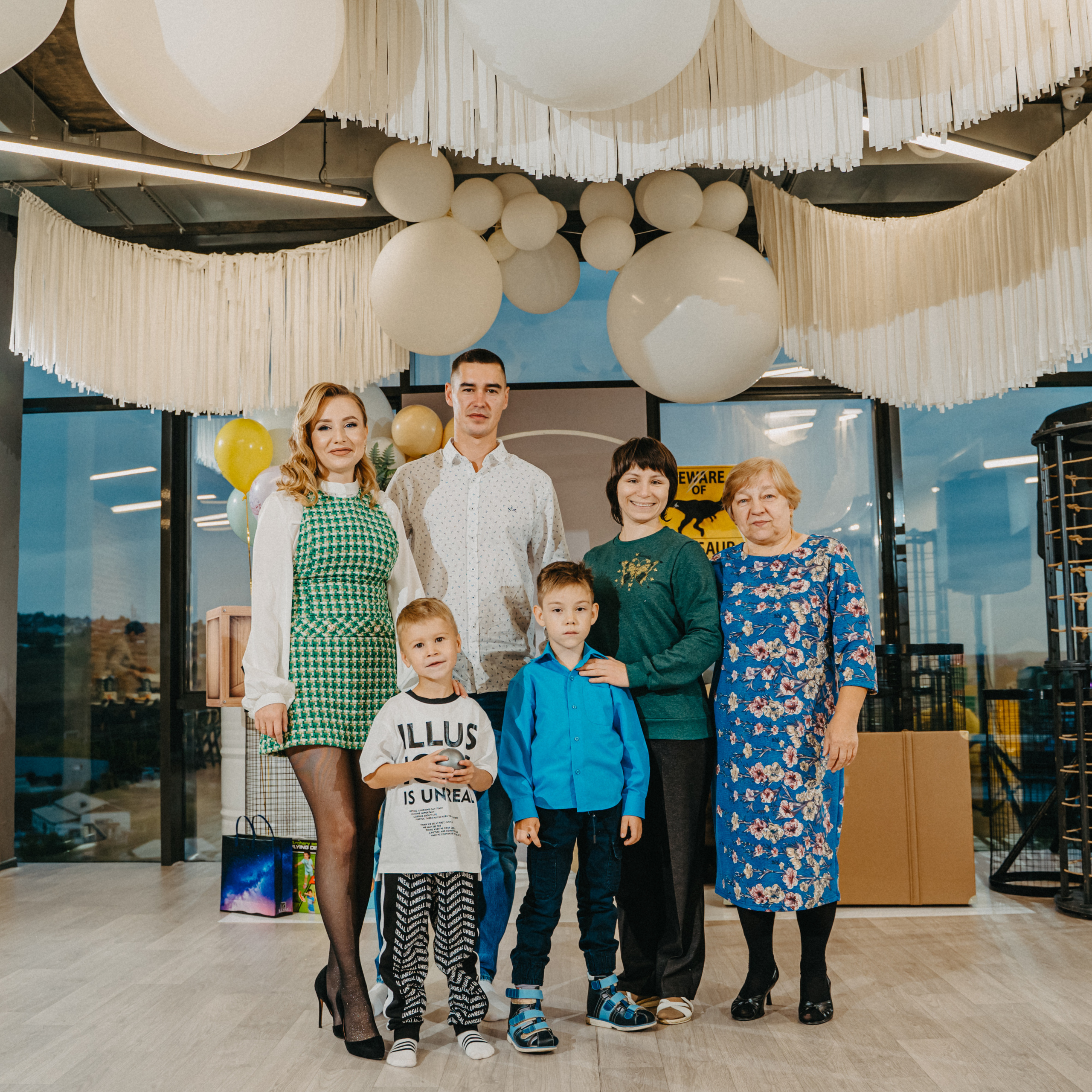 День рождения Максима. Выпускные альбомы для детского сада и школы в Красноярске Мария Русяев