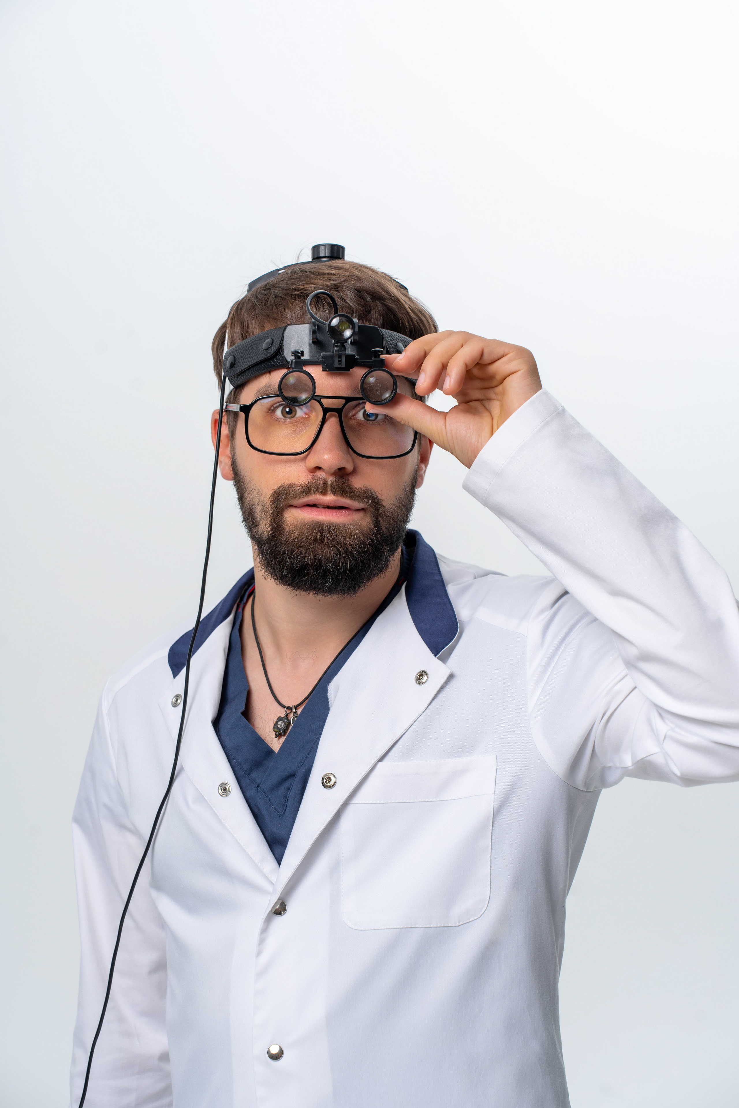 Фотосессия для лор врача в фотостудии в Москве