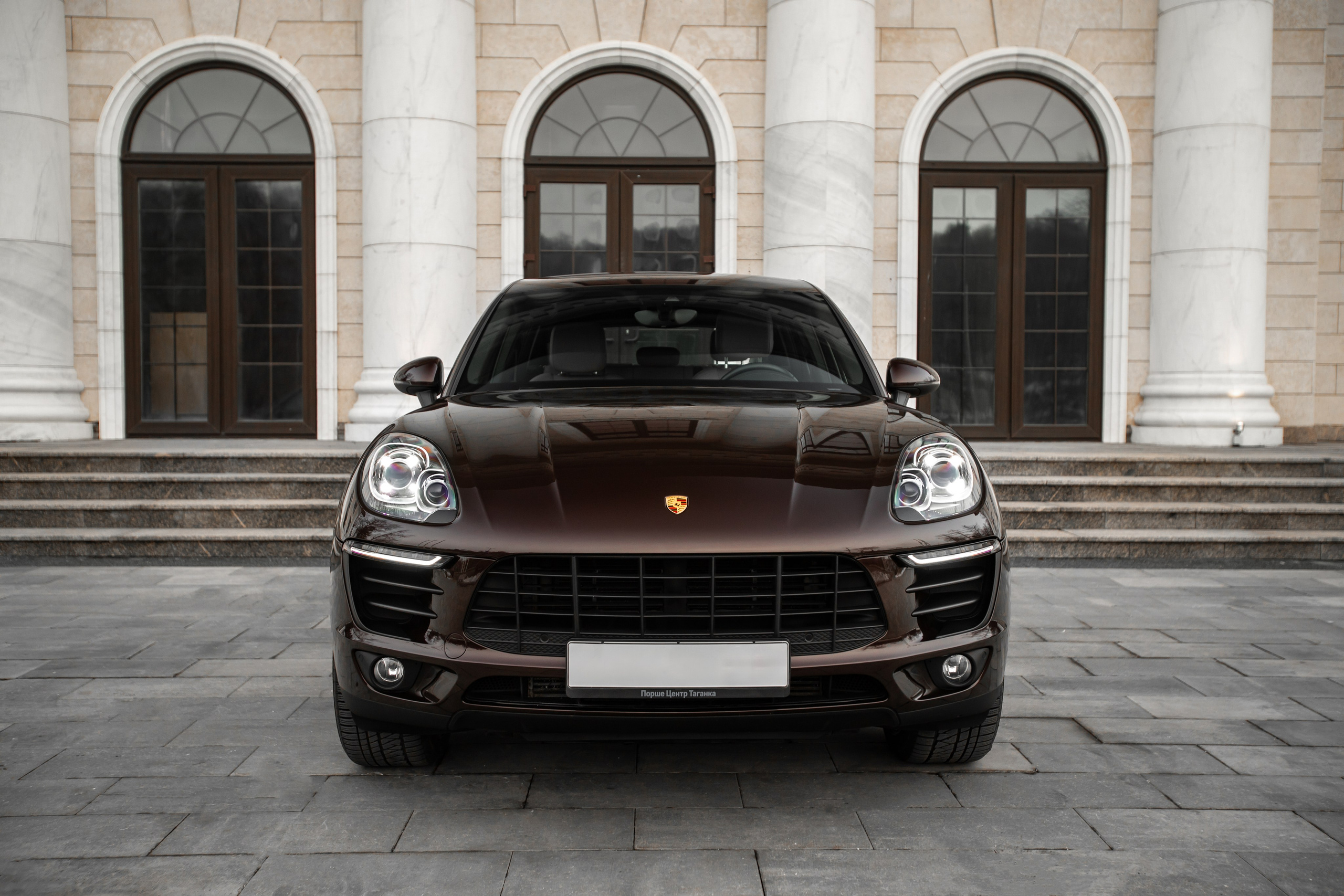 Porsche Macan. Автомобильный фотограф в Москве Андрей Емельянов