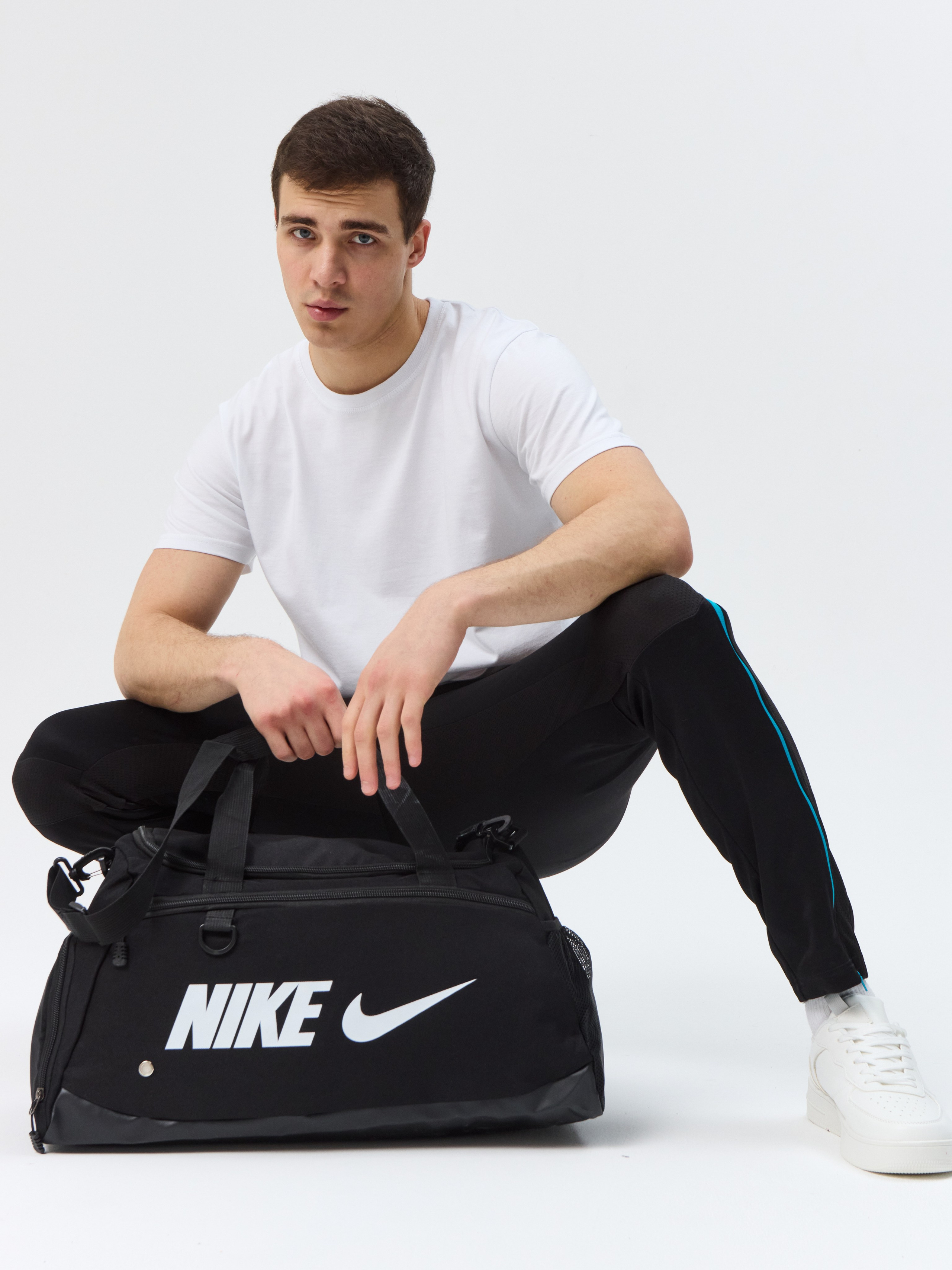 Фотомодель для маркетплейсов Паша. Фотосъёмка для марктеплейсов Studio 11.11