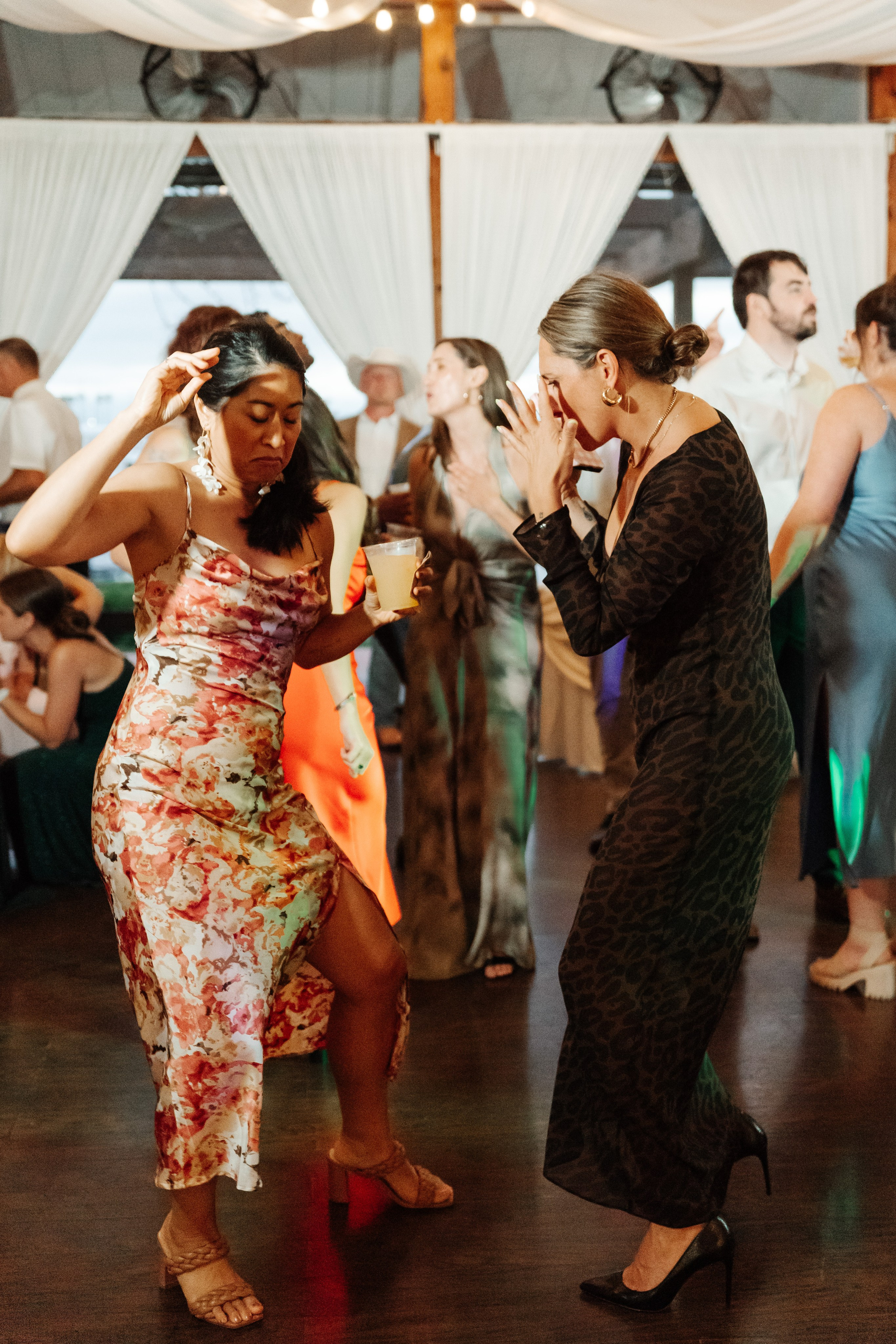 2025-08-16_BryanAmber. Ретушер Зенькевич Света