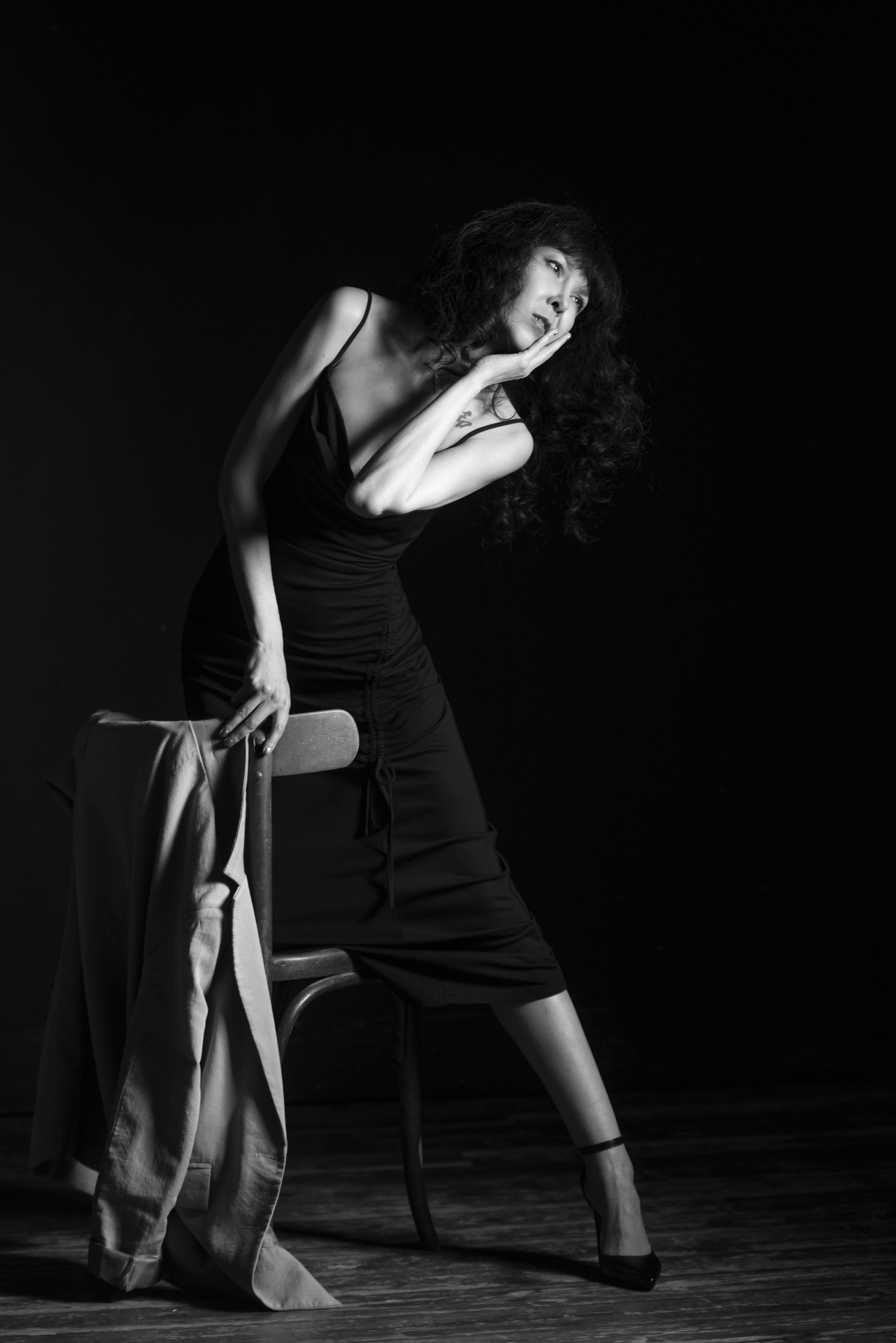 Женский портретный фотограф в Москве. Арт фотограф в Москве Леонид Маркачев. Женский портрет, будуар, фэшн, арт-ню