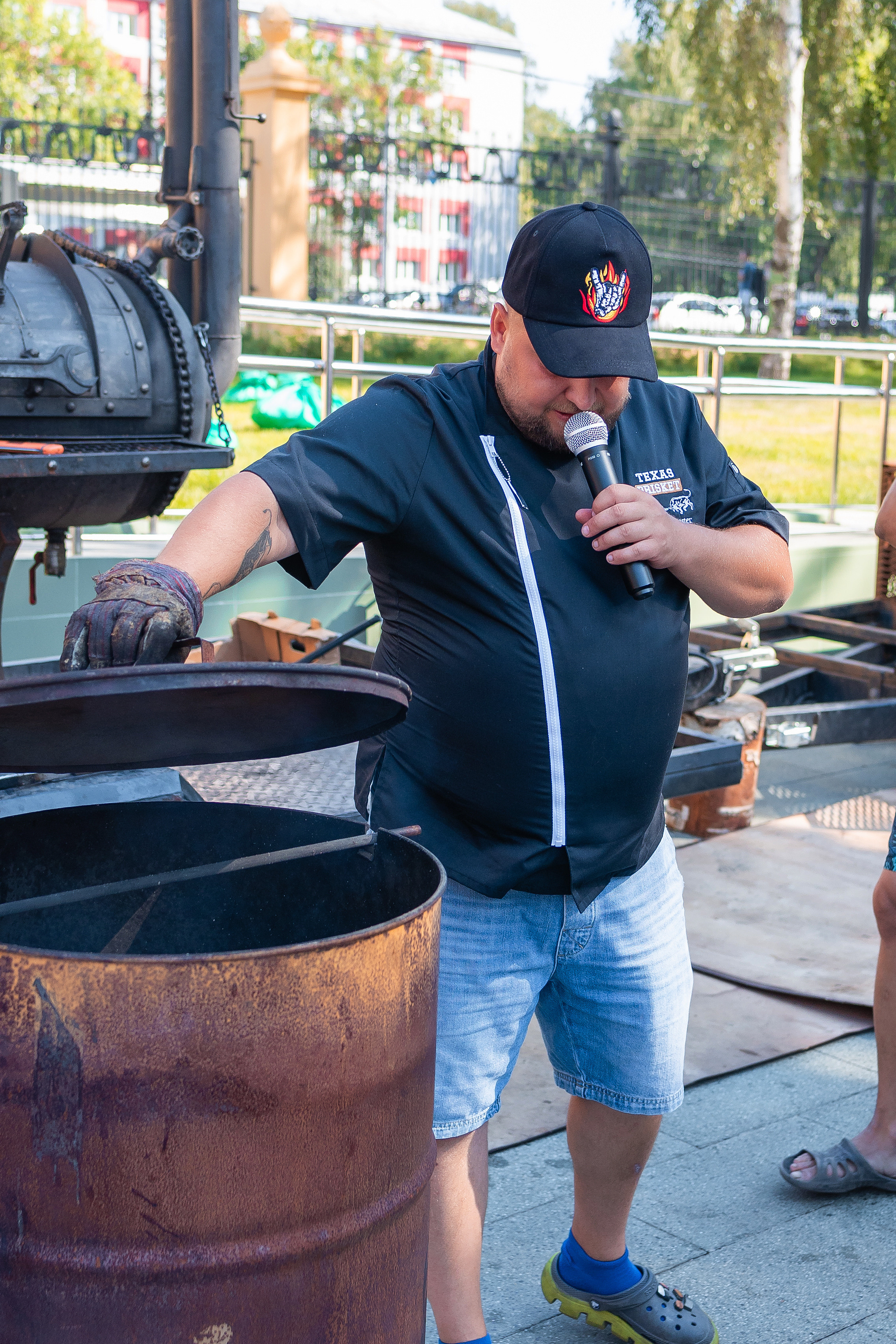 Да, шеф. Главная