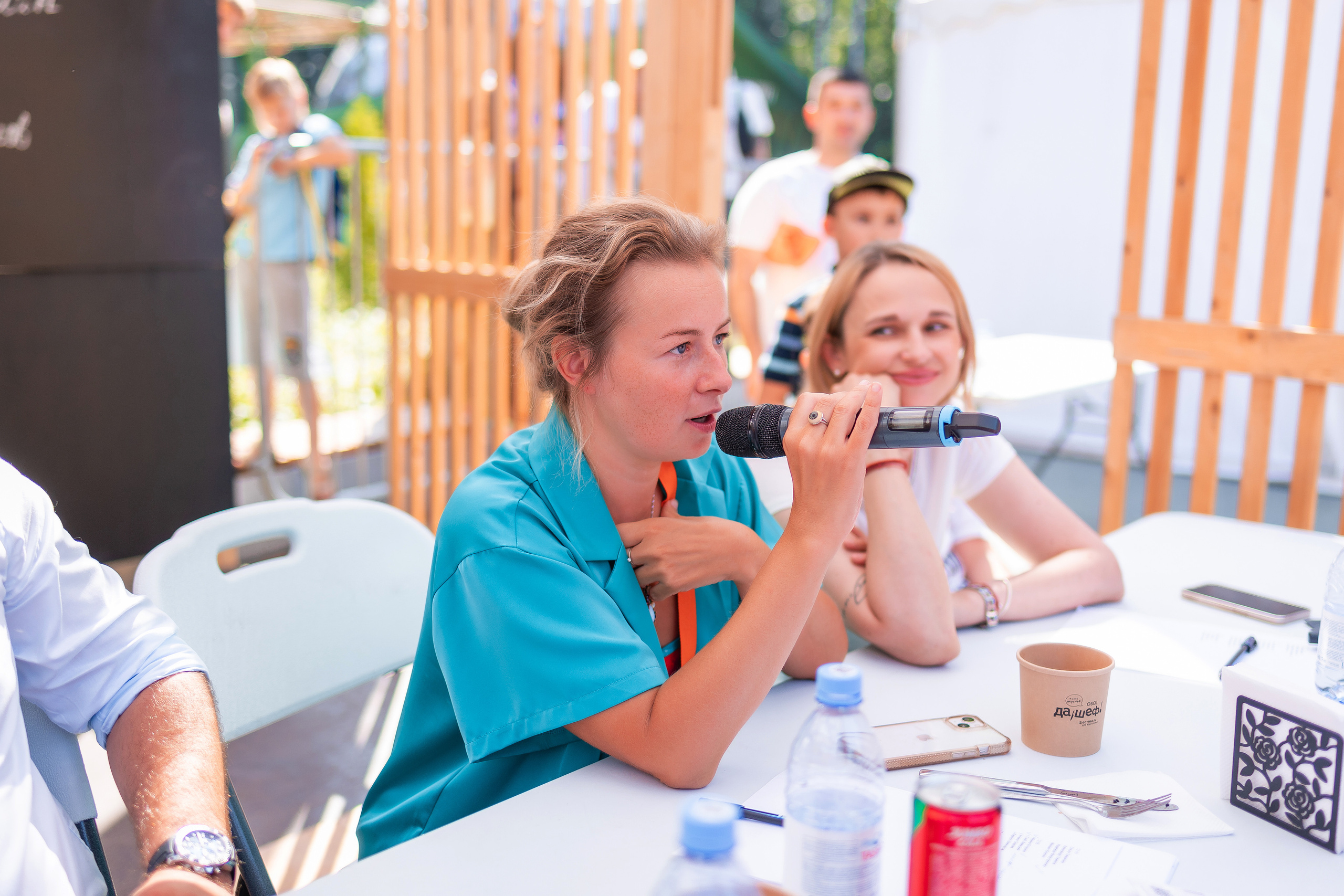 Да, шеф. Главная