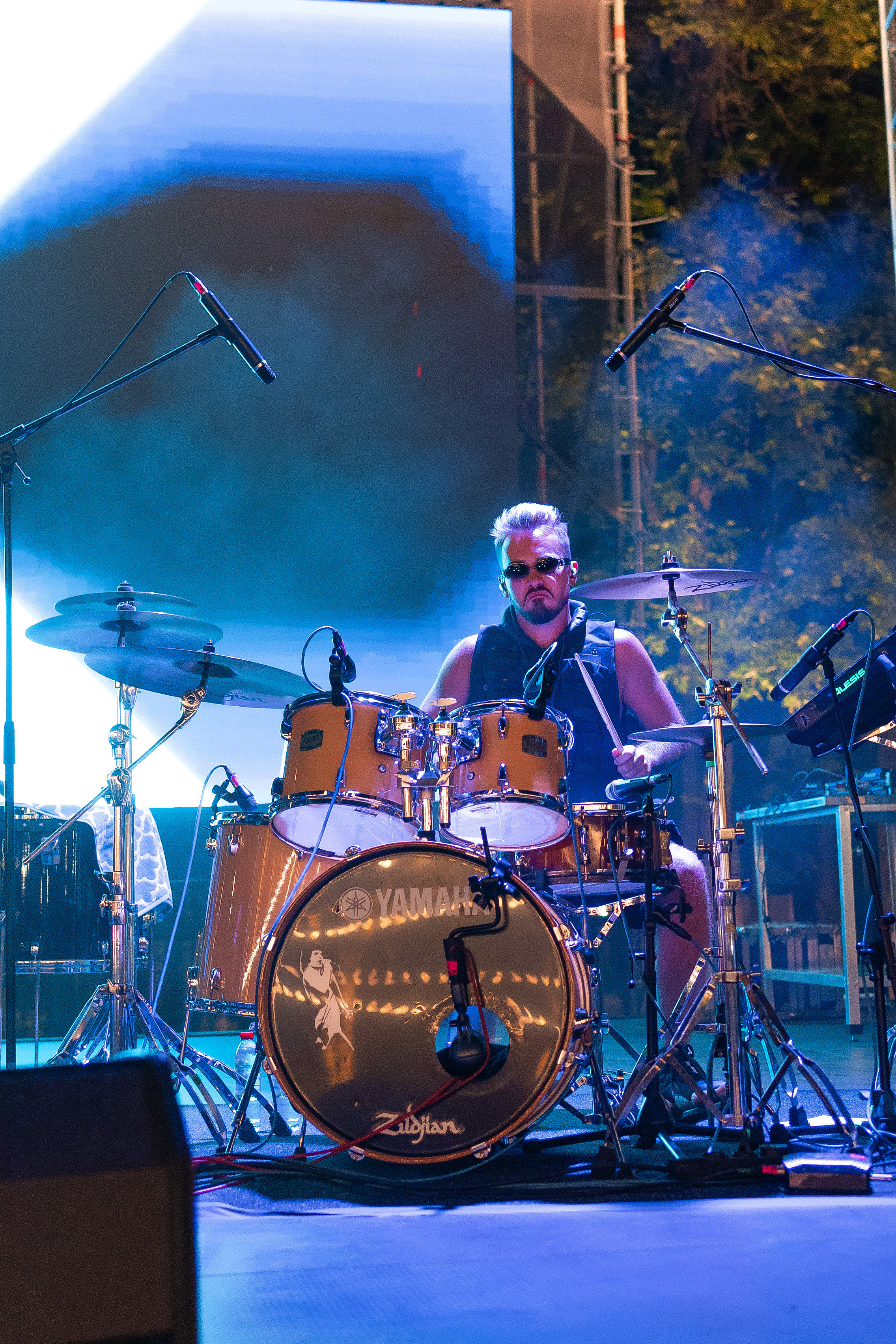 Да, шеф. Главная