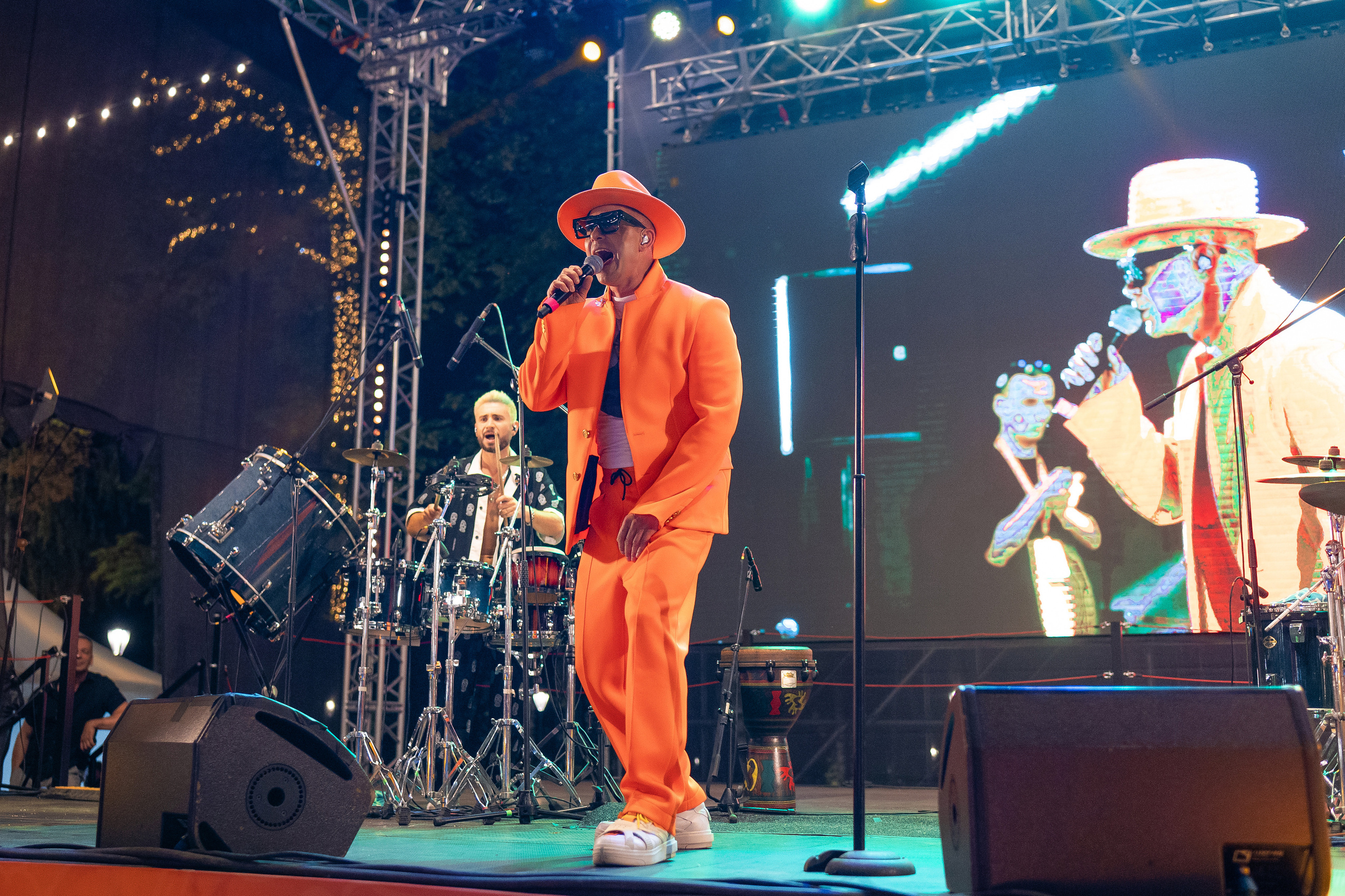 Да, шеф. Главная