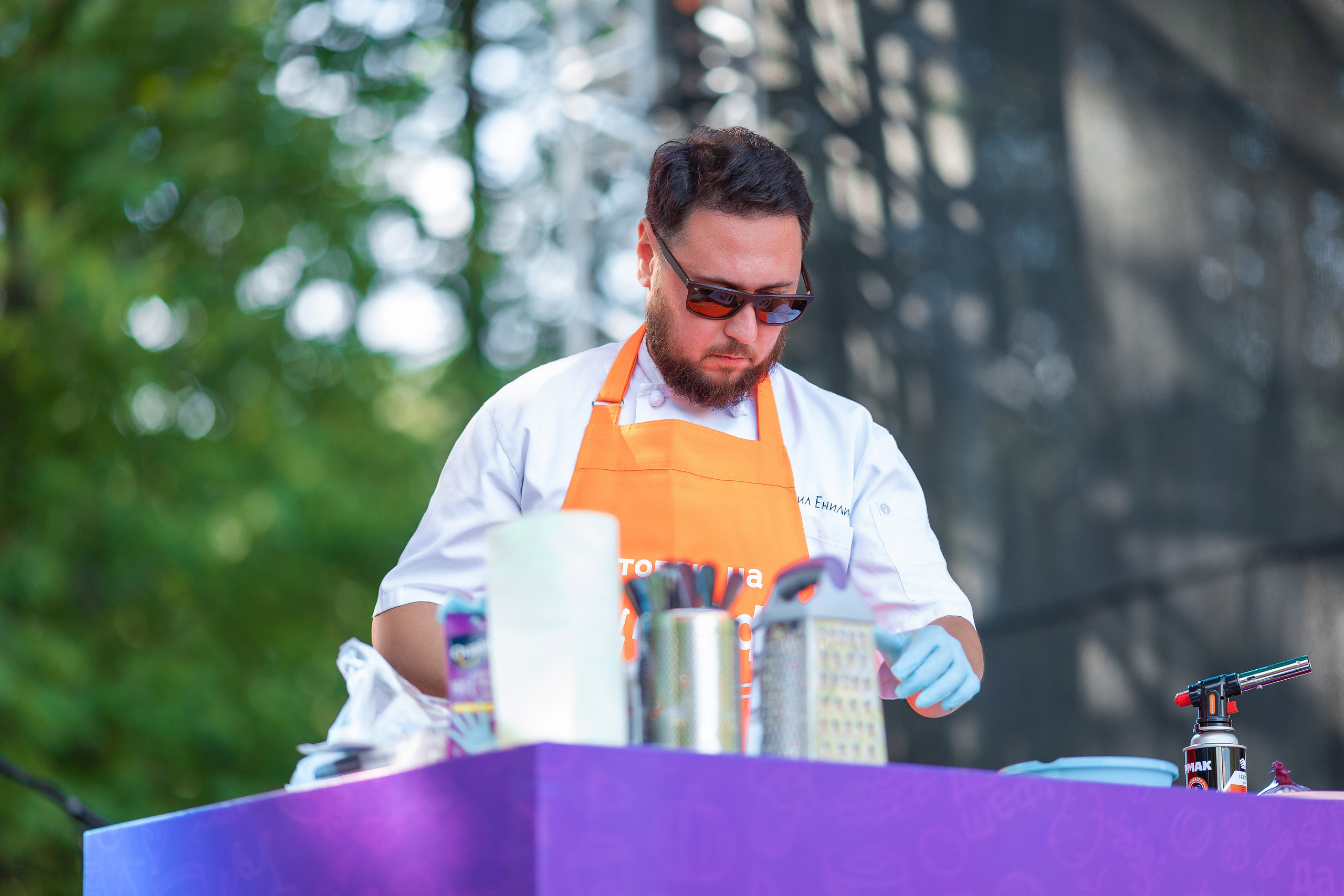 Да, шеф. Главная