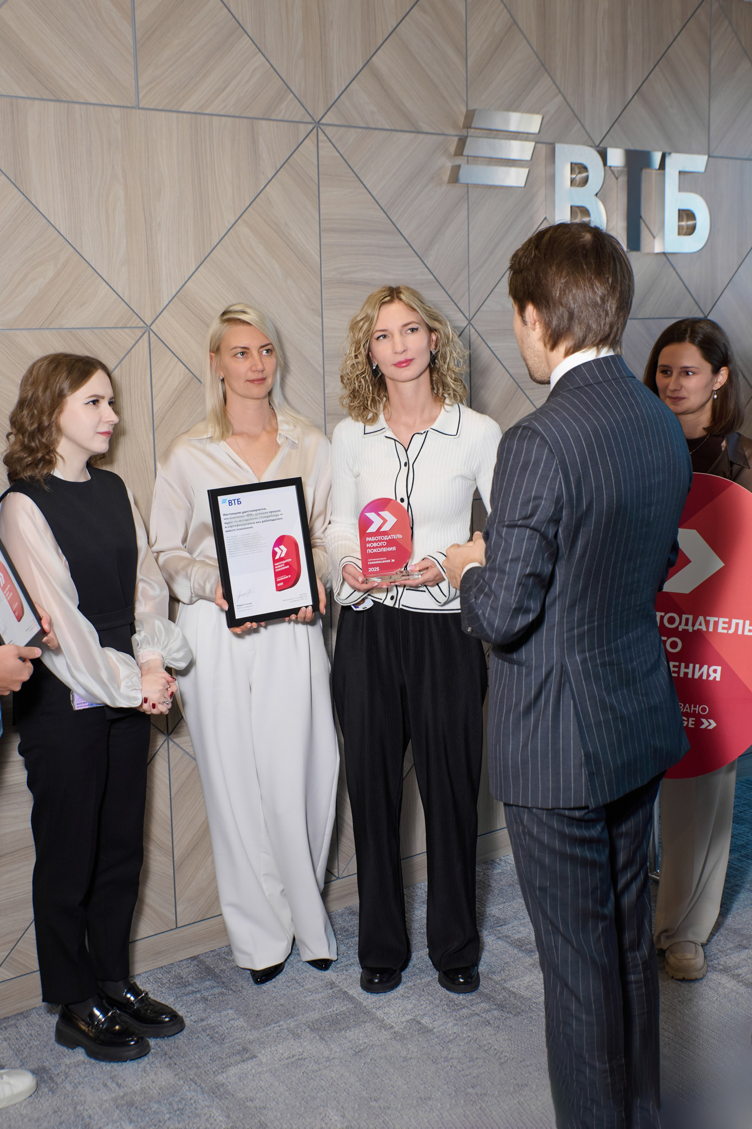 Бизнес-конференции. Репортажные, спортивные сьемки, в Москве Егор Евтюхов