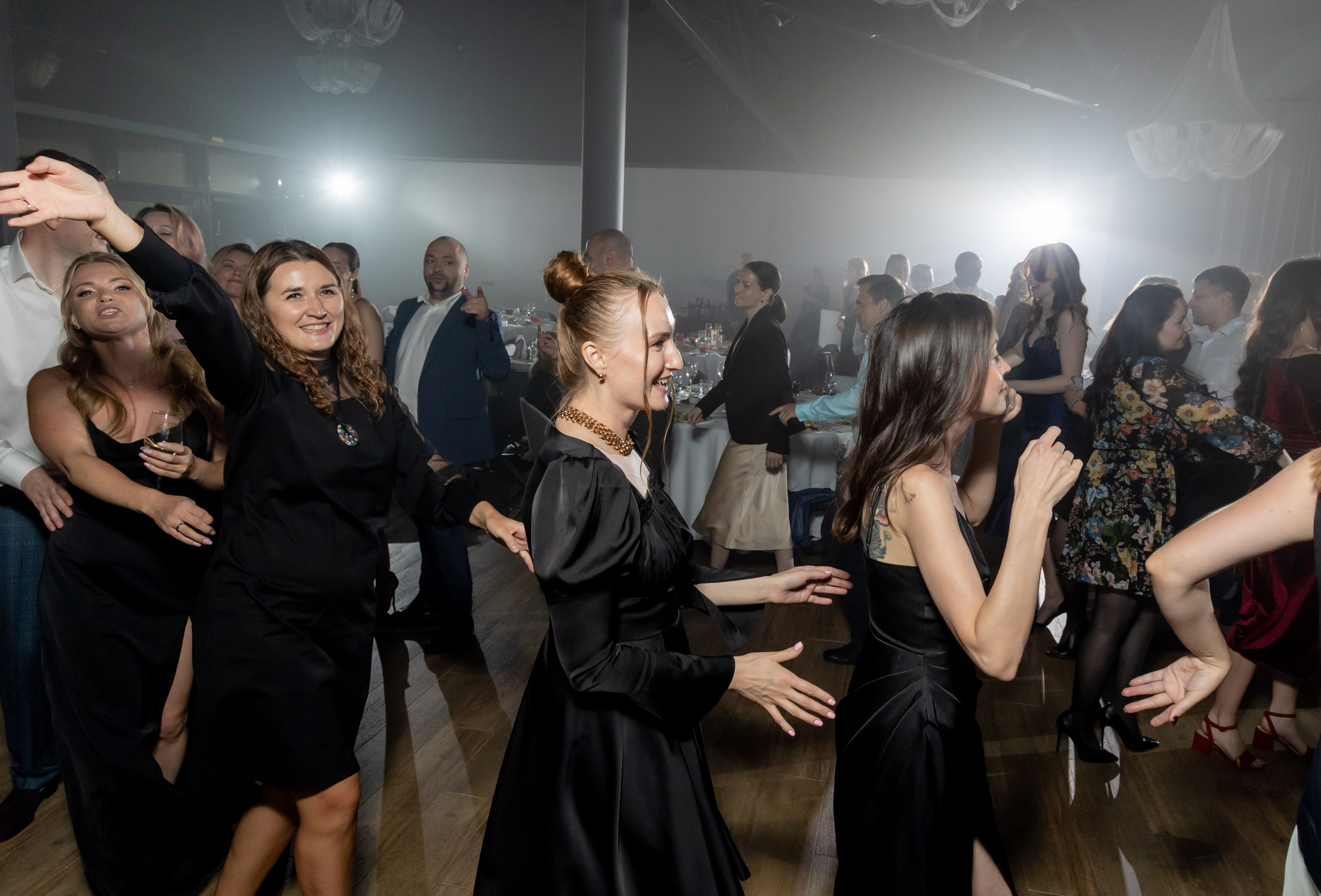 Репортажная фотосъёмка корпоративного мероприятия. Фотограф на праздник, корпоратив, День Рождения и Юбилей в г. Санкт-Петербурге Алексей Анкушев