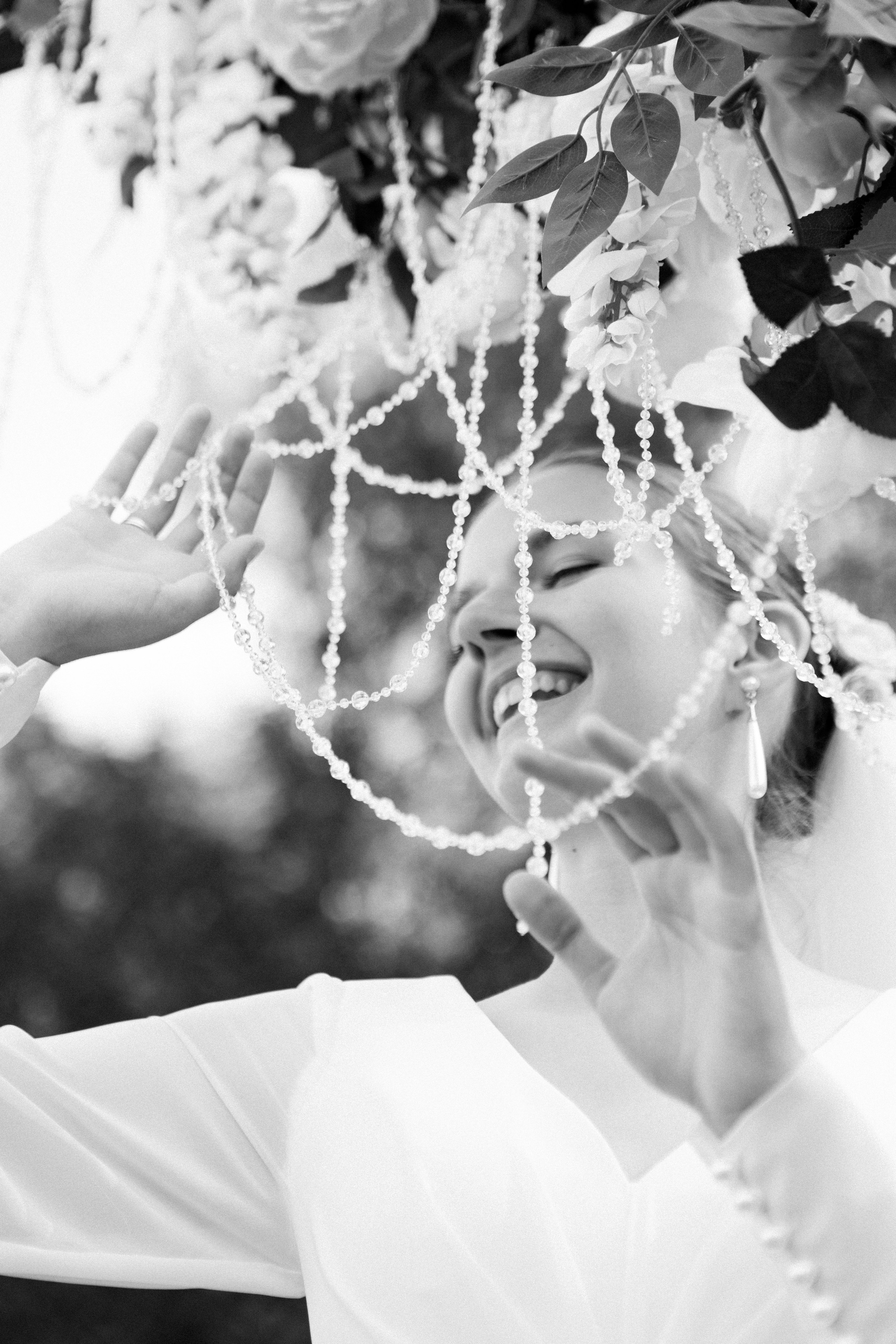 свадебная фотосессия в парке, свадебная церемония на открытом воздухе, фотосессия невесты, свадебный фотограф в Москве