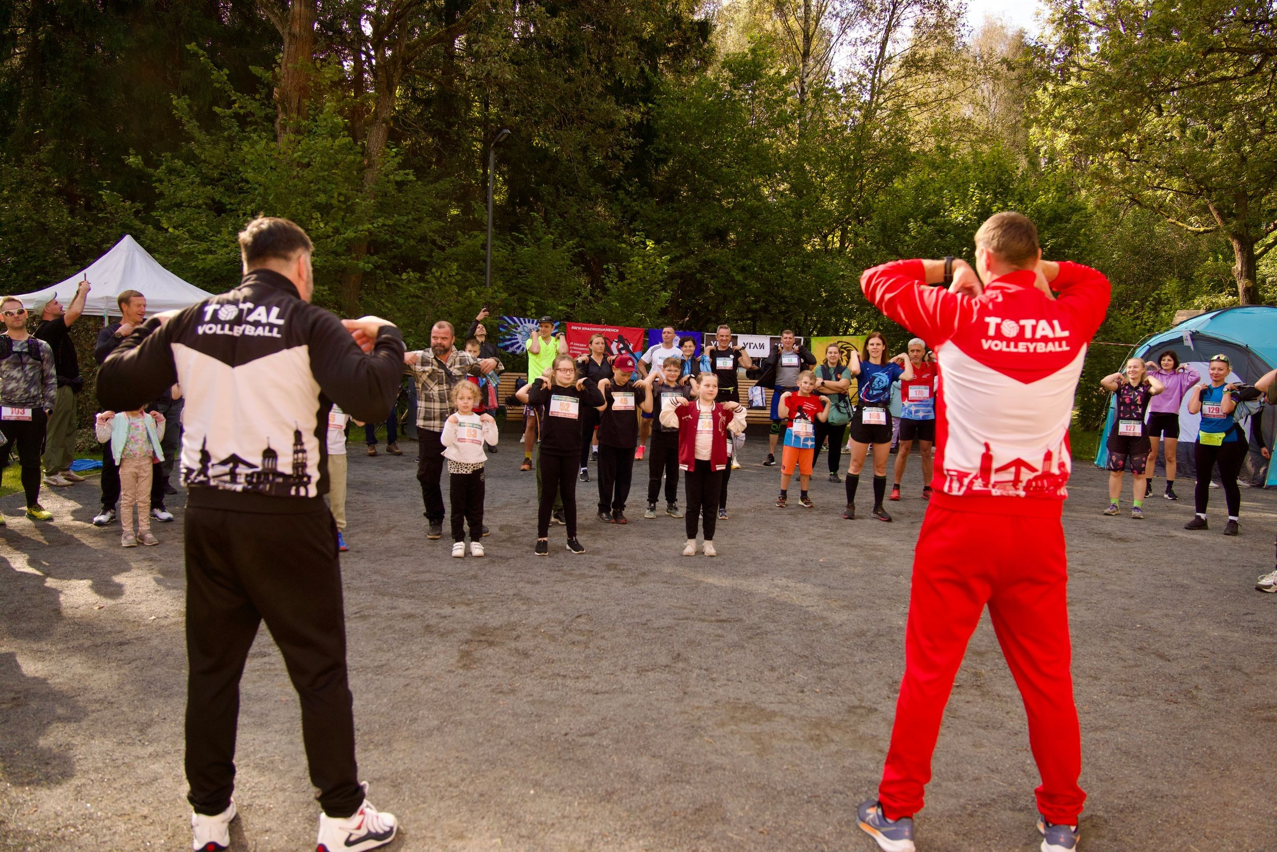 Забег в парке «Дубки». Кафе «БЕЛКА НАШЕПТАЛА». Ну оооочень концептуальное кафе
