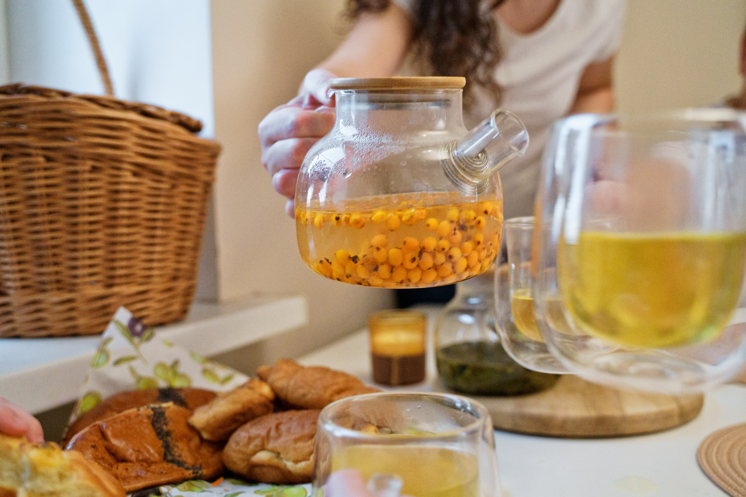 Вова, Вероника + 2. Главная