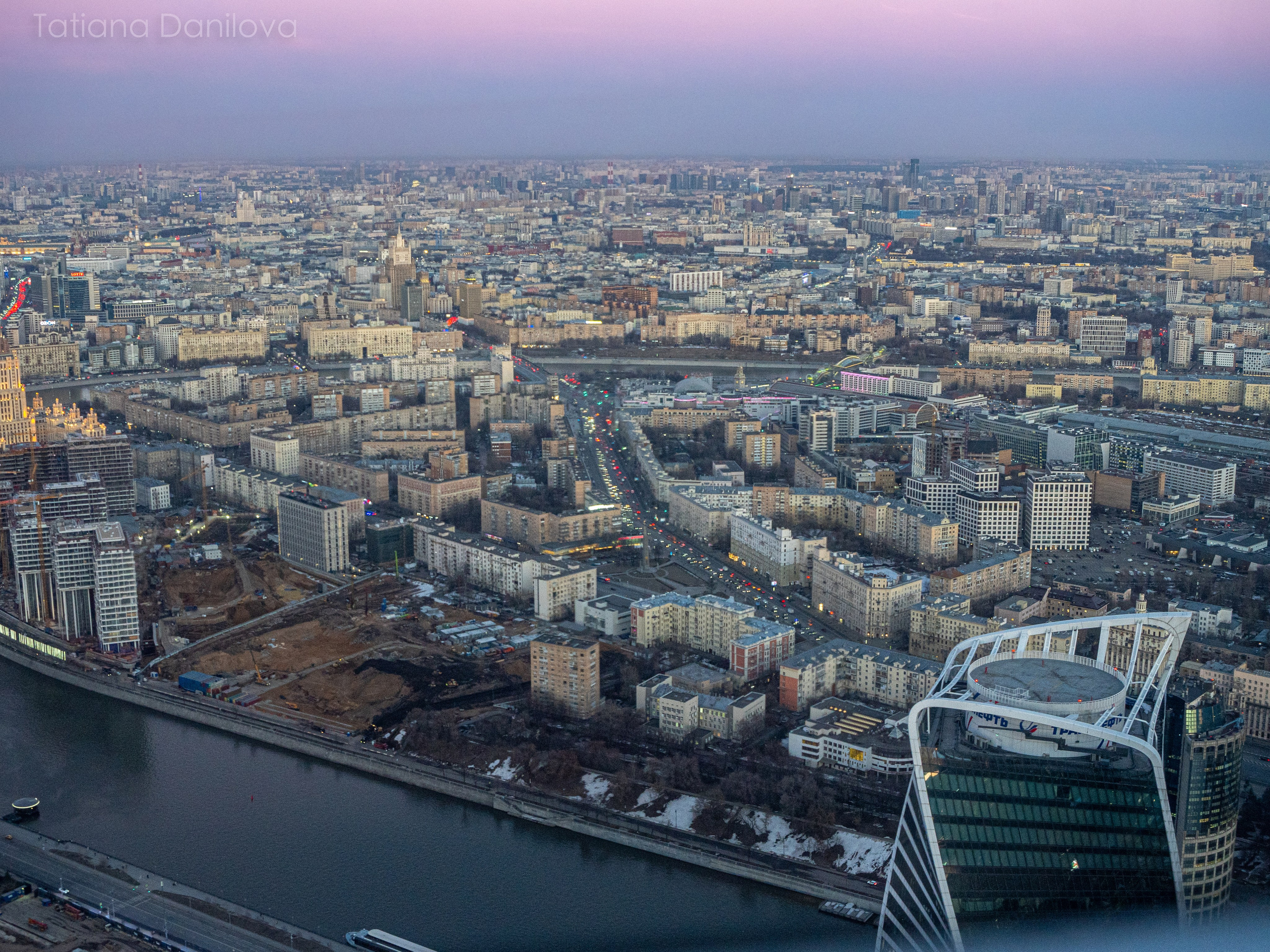 Огни Большого города. Главная