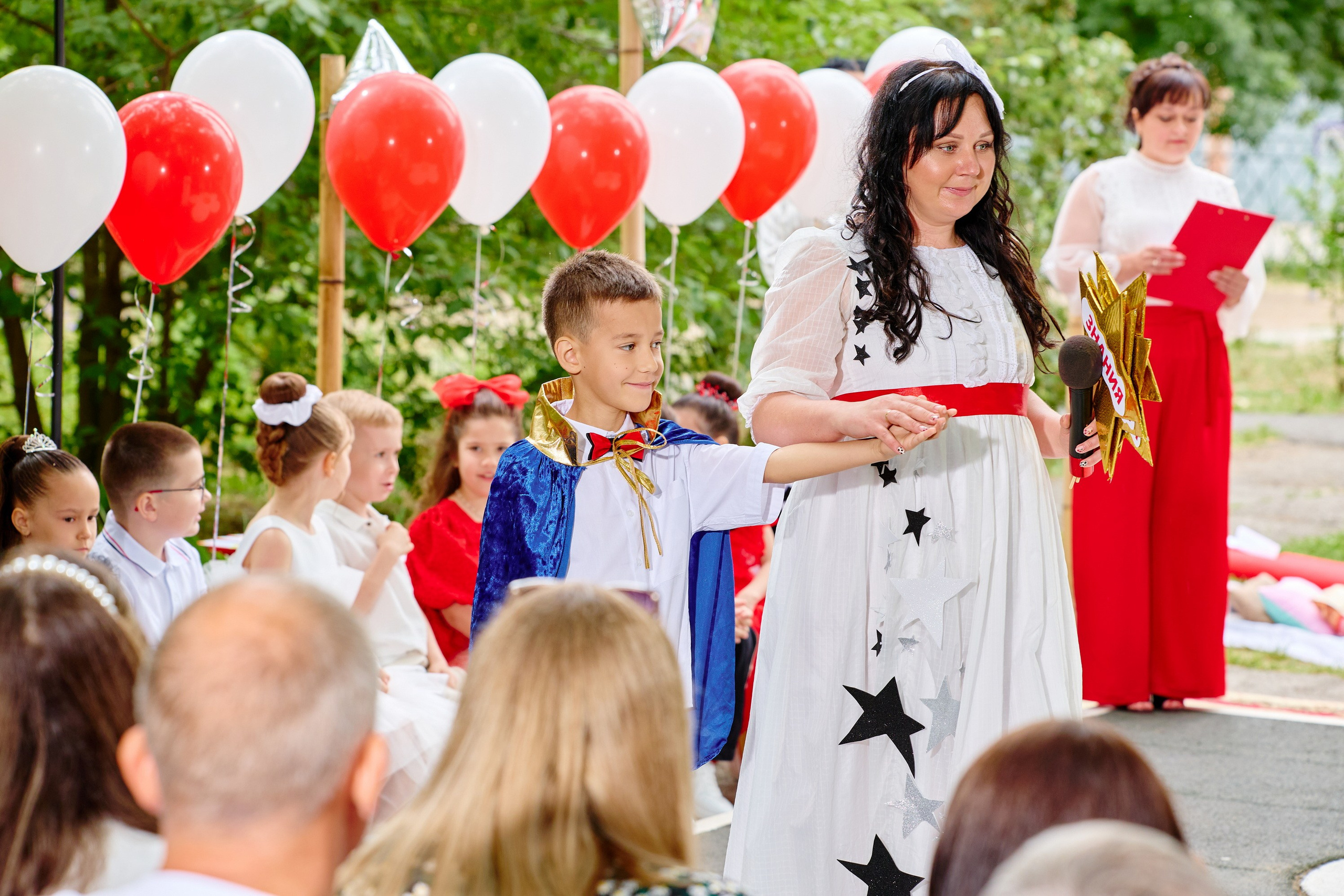 Выпускной 45 сад. Фотограф Выпускные альбомы Таганрог Сергей Коробченко