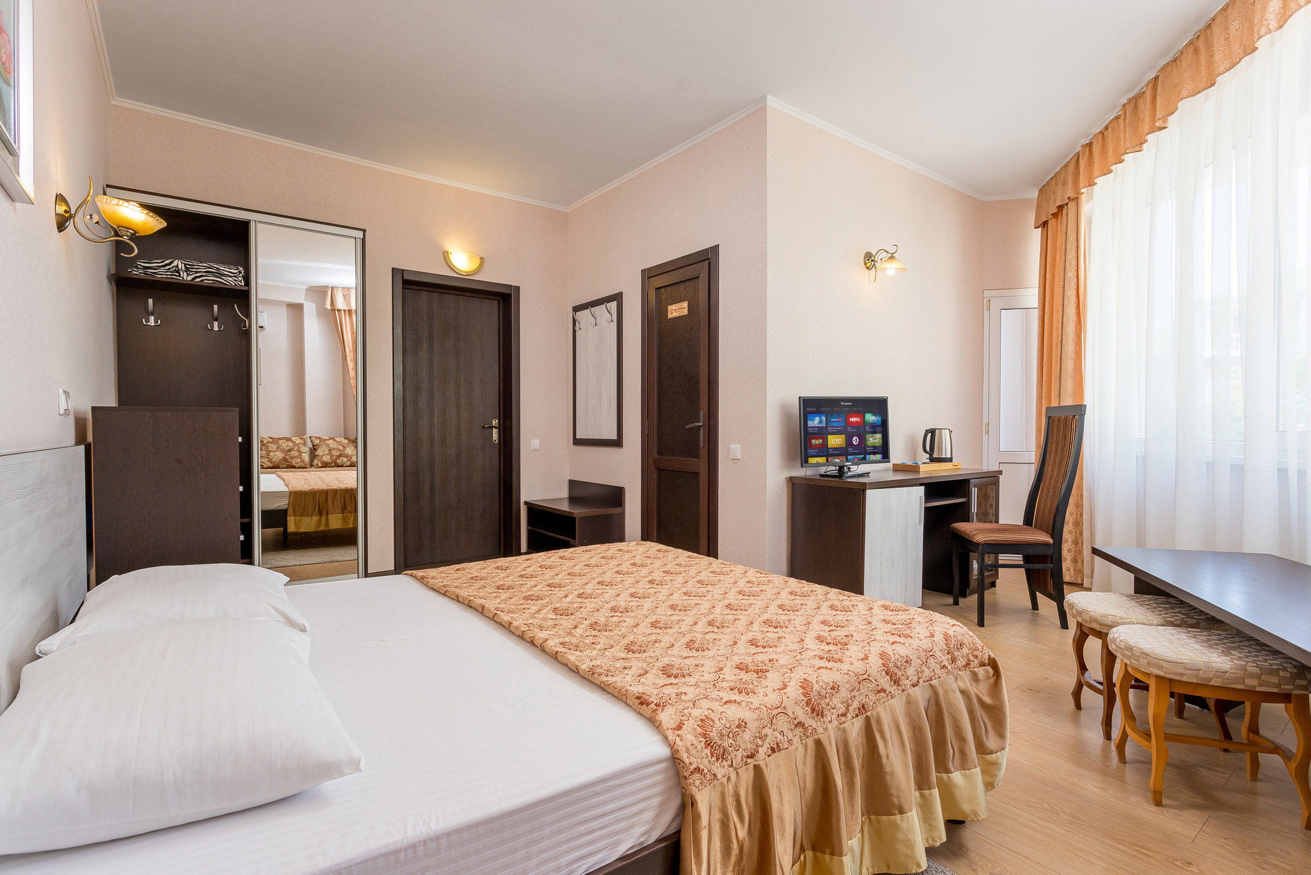 ГК «РУСИЧ» — Гостиничный комплекс Русич. г. Анапа. Интерьерный фотограф Краснодар: профессионально по доступным ценам