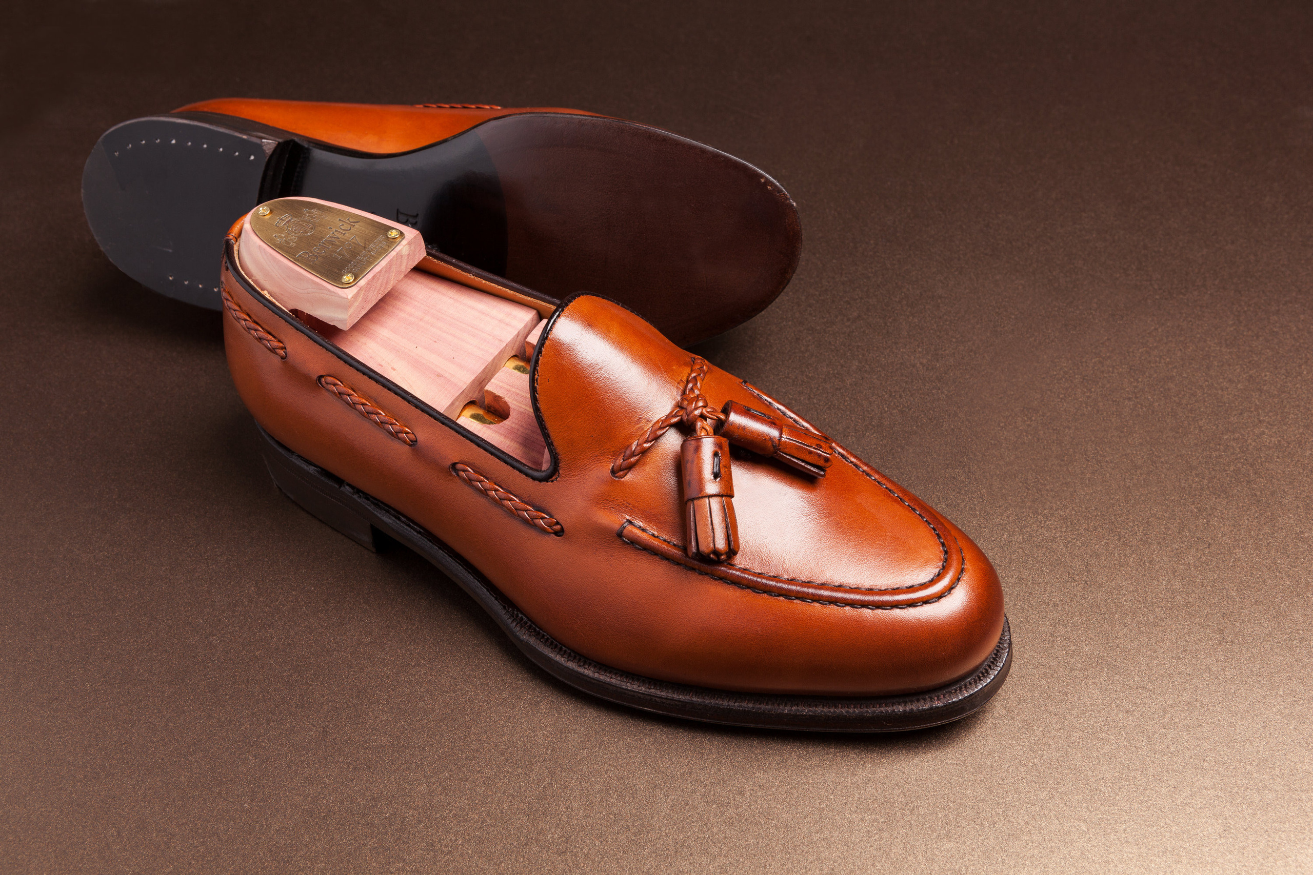 Предметная фотография обуви. Студия предметной фотосъемки в Санкт-Петербурге