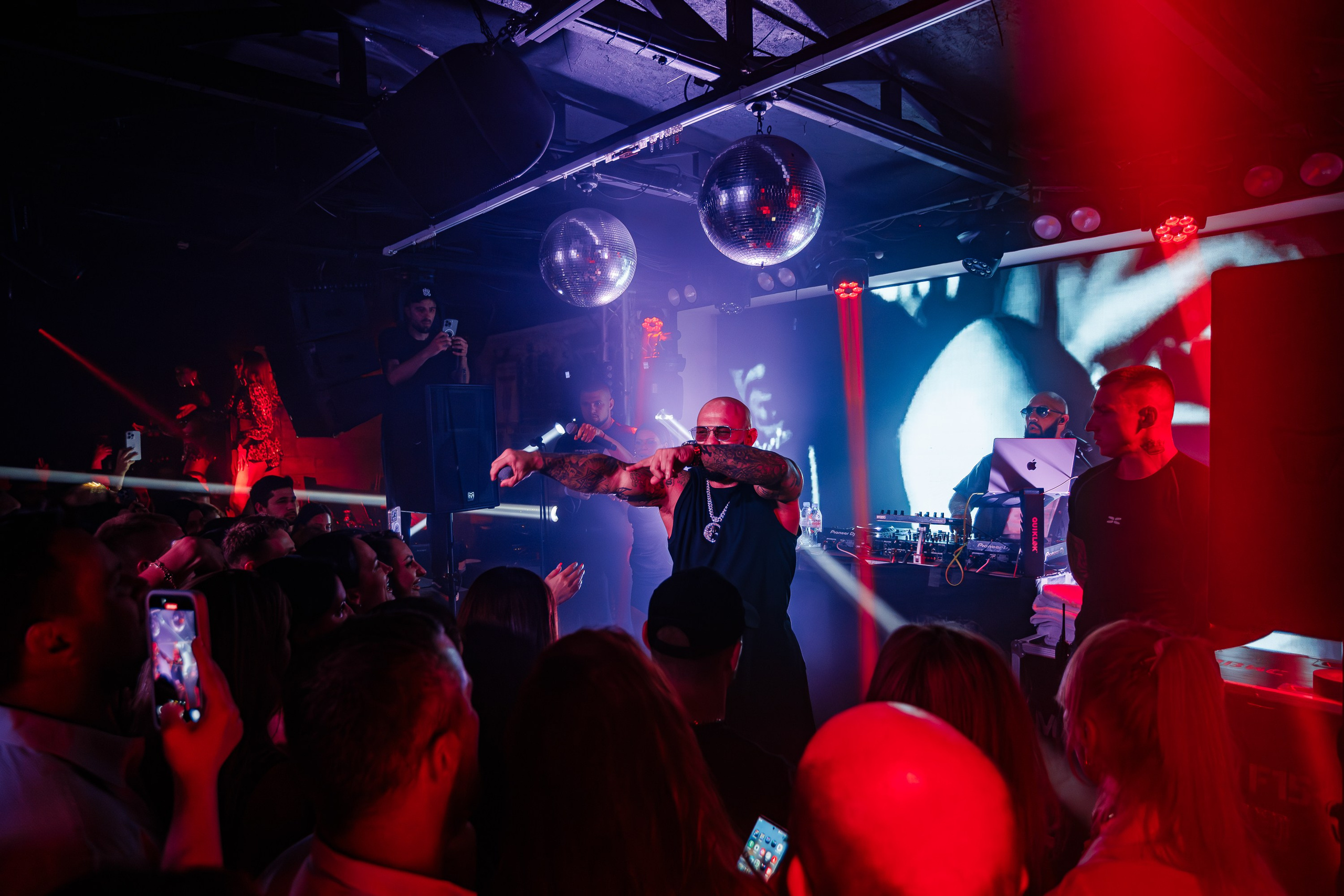 «Джиган"_Чайка на пляже_Ялта_12.07.2025 г. Аминов Руслан | Фотограф