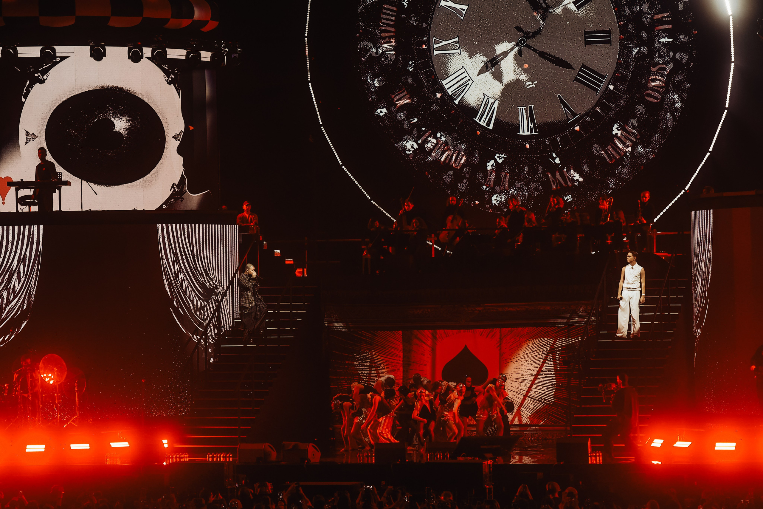 ВАНЯ ДМИТРИЕНКО