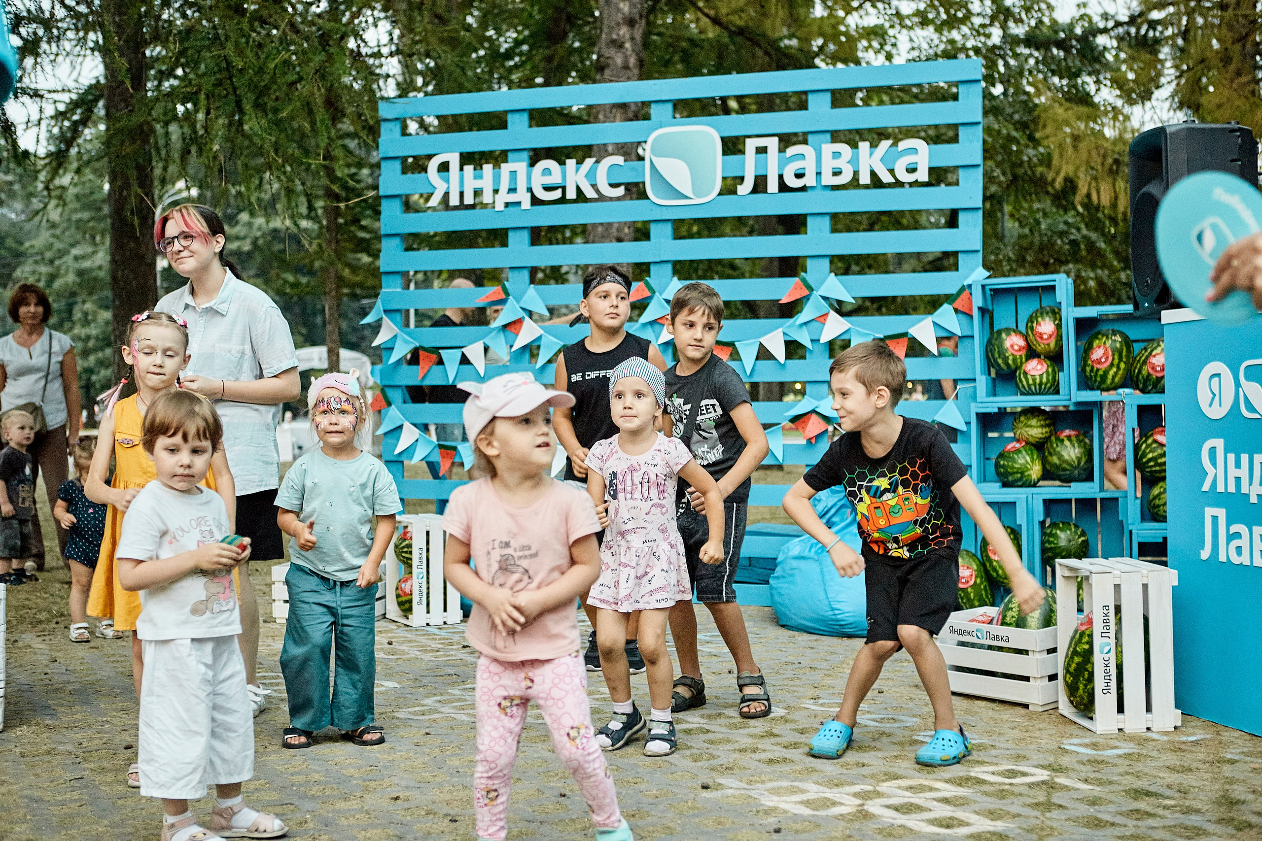 ЯНДЕКС ЛАВКА «АРБУЗНАЯ ФЕЕРИЯ». Фотограф Андрей Егоров