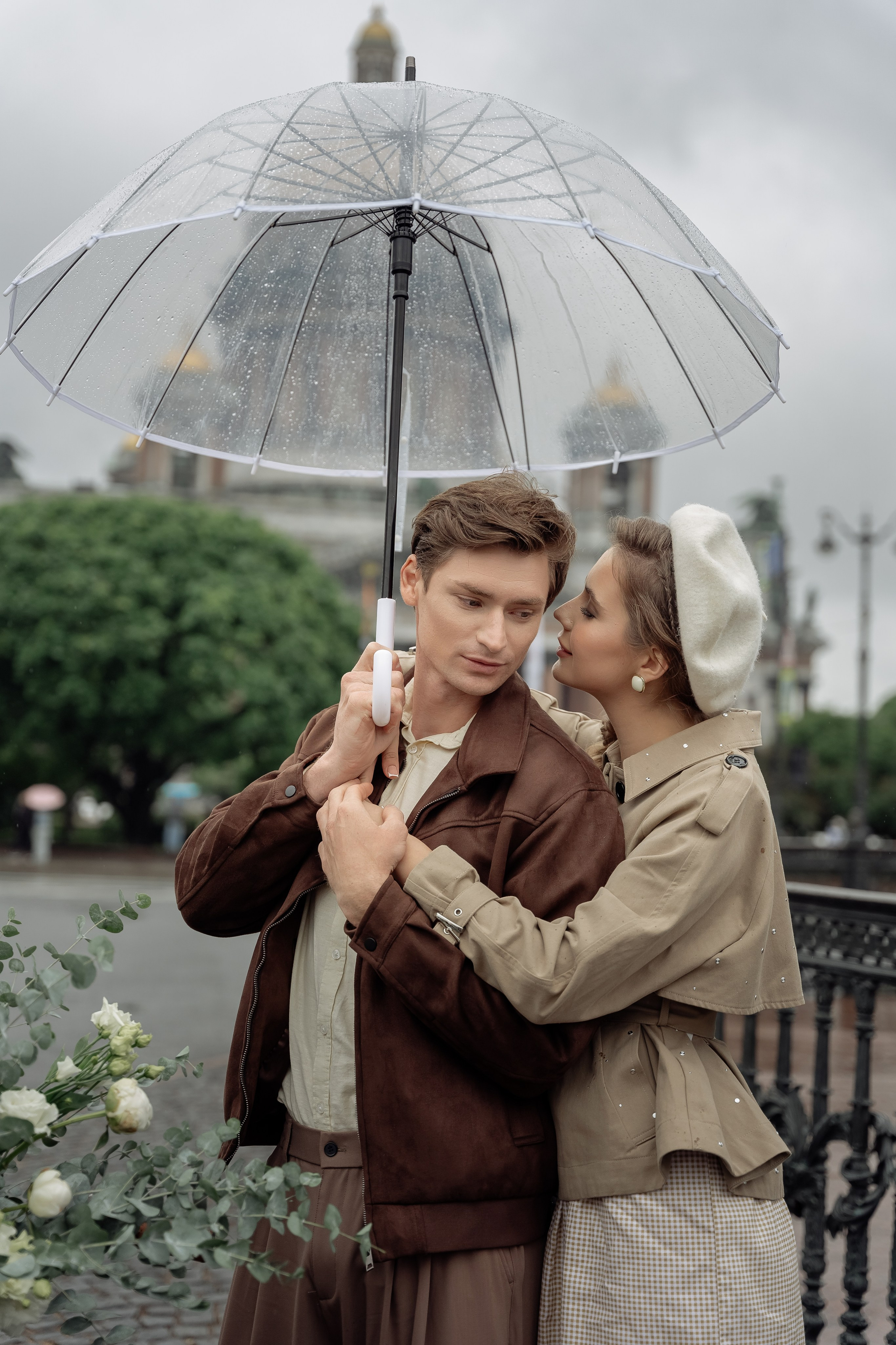 Двое под одним зонтом