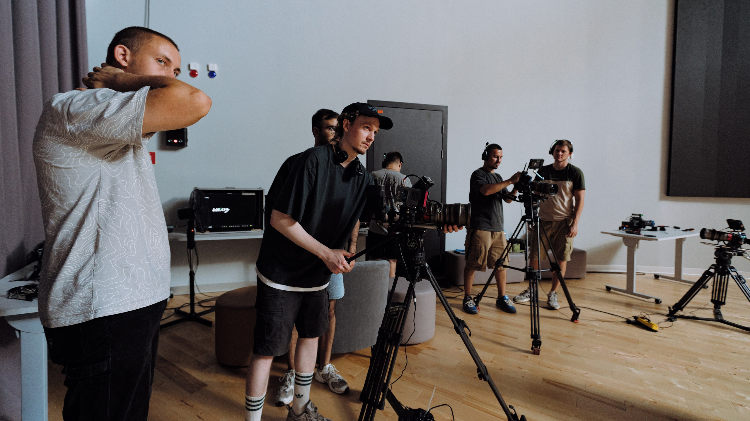 Женя Медведева / Уроки истории. Творческий и репортажный фотограф в Москве Клим Долгов