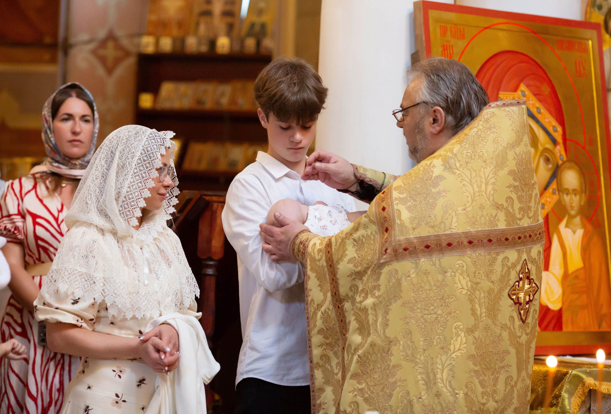 Крещение Амелии. Храм Рождества Христова в с. Михалево. Семейный и детский фотограф Анна Петракова