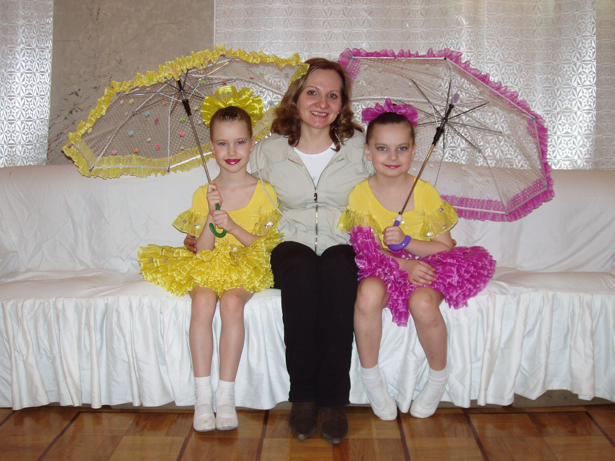 Зонтики 31.03.2007. Семейный, Свадебный фотограф СПБ Питер— Романова Екатерина