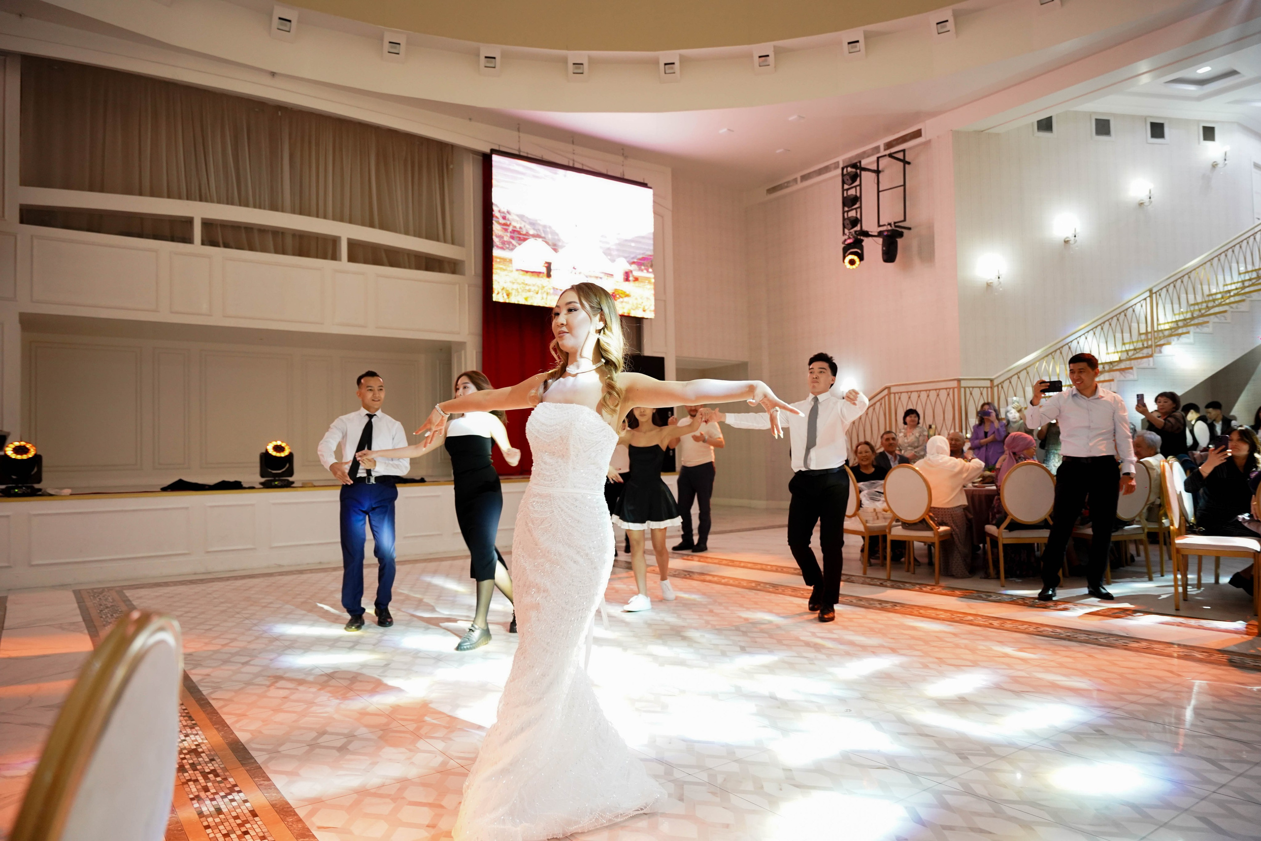 Dana uzatu. Фотограф Ернар Ержанов