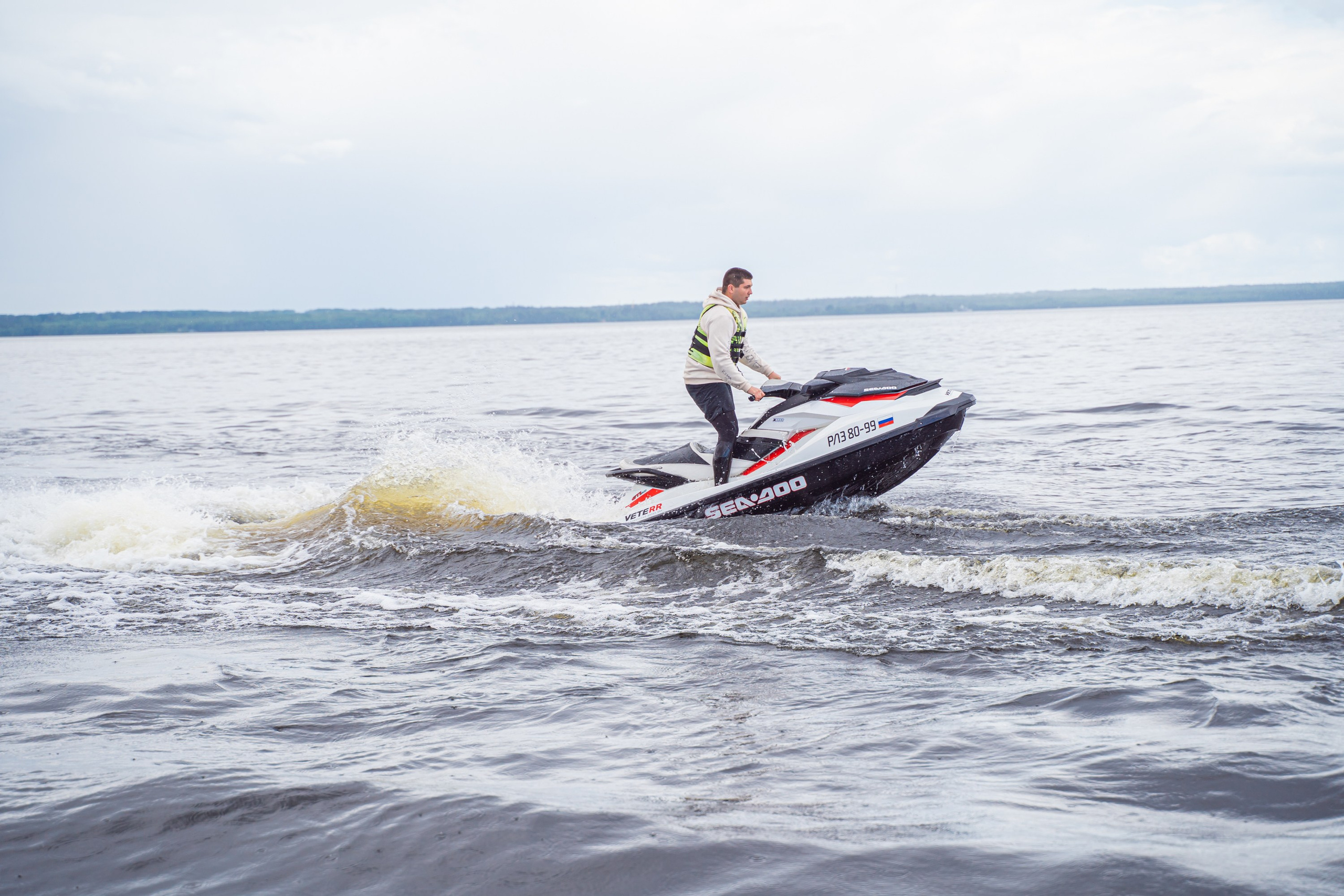 Гидровыезд в Коневский мужской монастырь. Свадебный, семейный, портретный, репортажный фотограф в Санкт-Петербурге