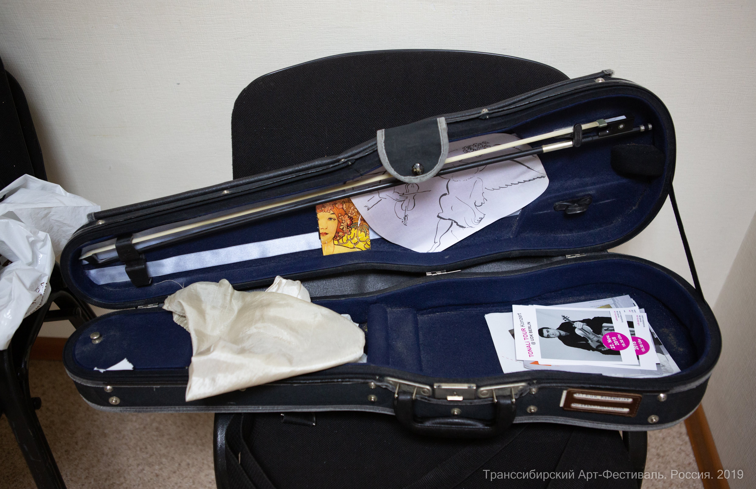 Жизнь в футляре. Профессиональный репортажный и студийный фотограф в Москве